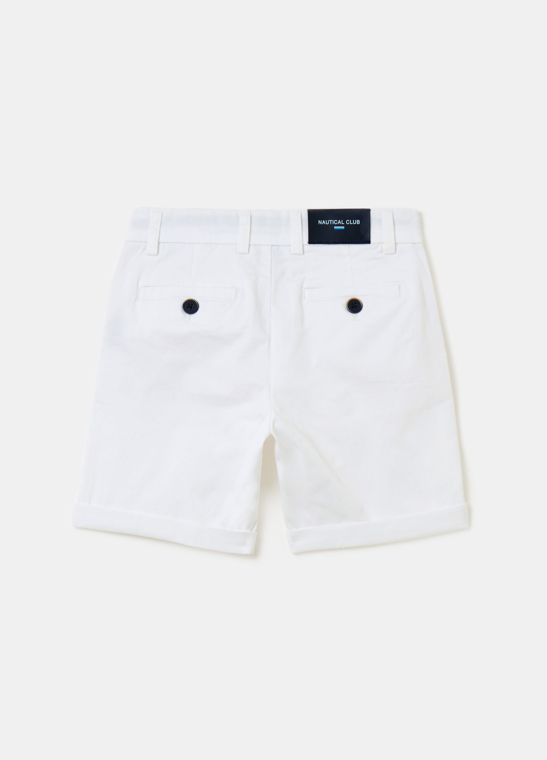 Chino Bermuda shorts with pockets