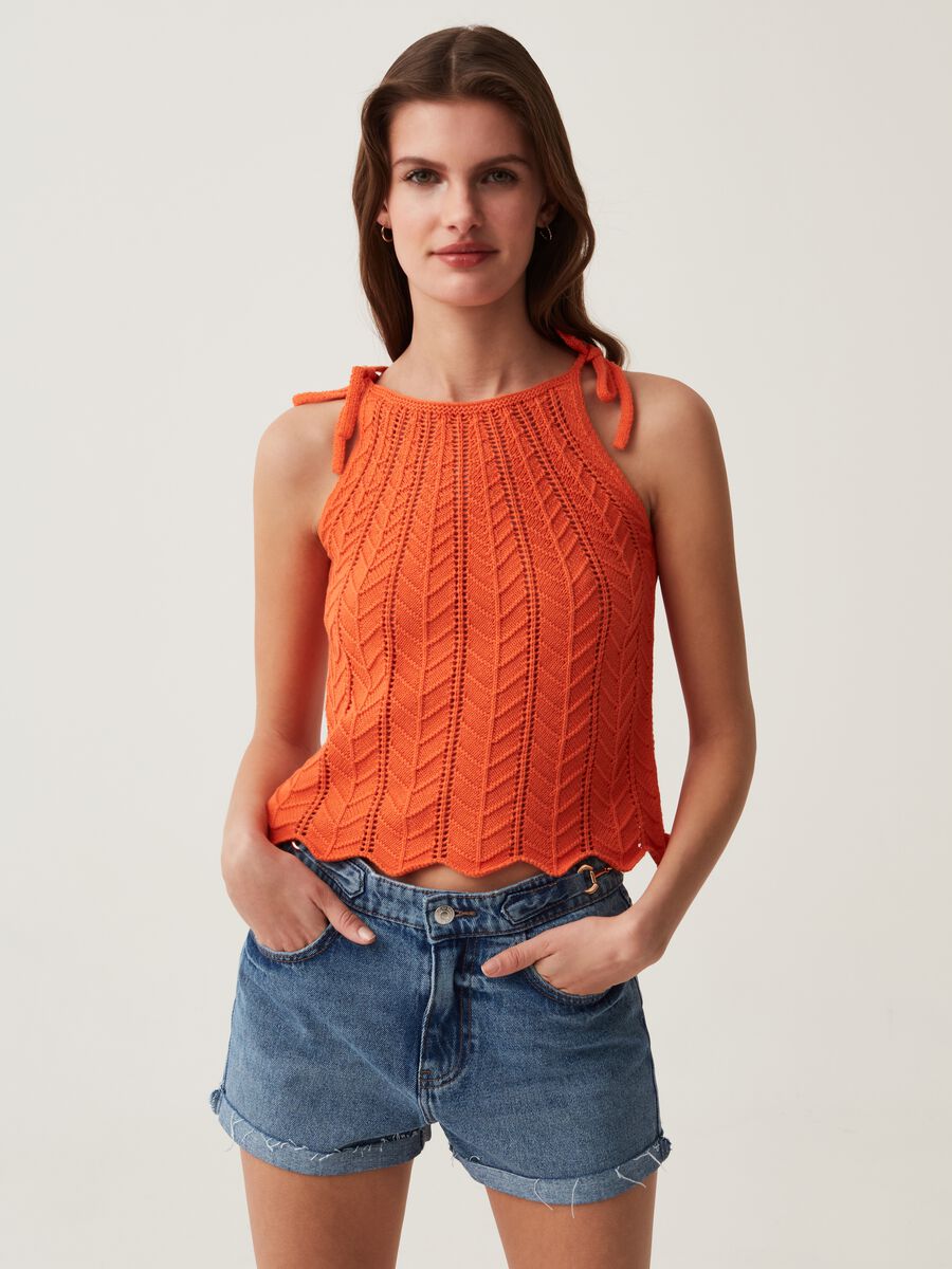 Crochet cotton tank top with halter neck._0
