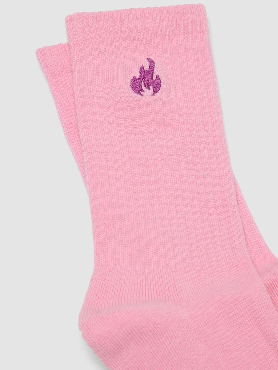 Chaussettes de sport roses en coton extensible avec logo brod&eacute;_1