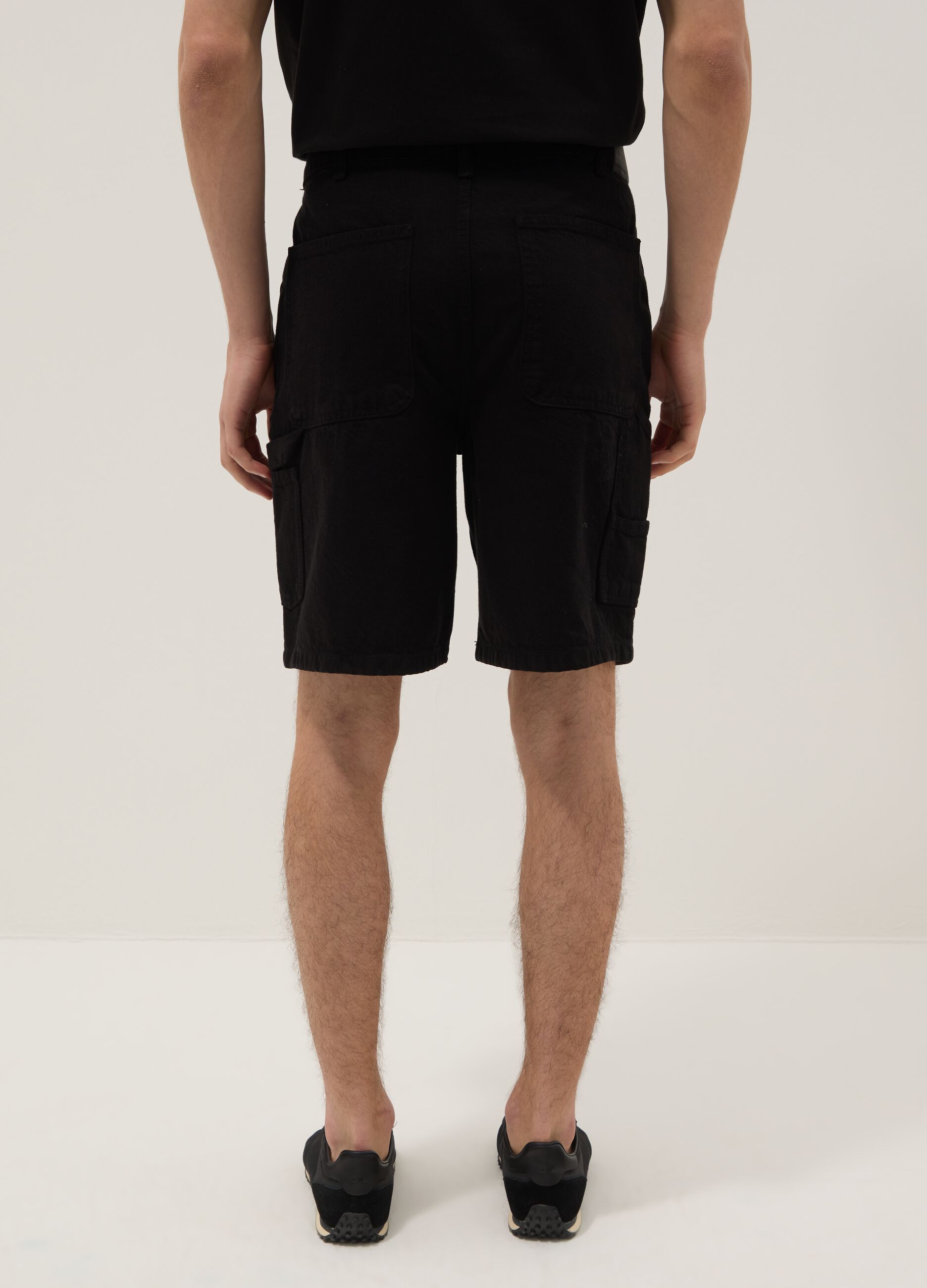 Schwarze Cargo-Bermudas aus reiner Baumwolle