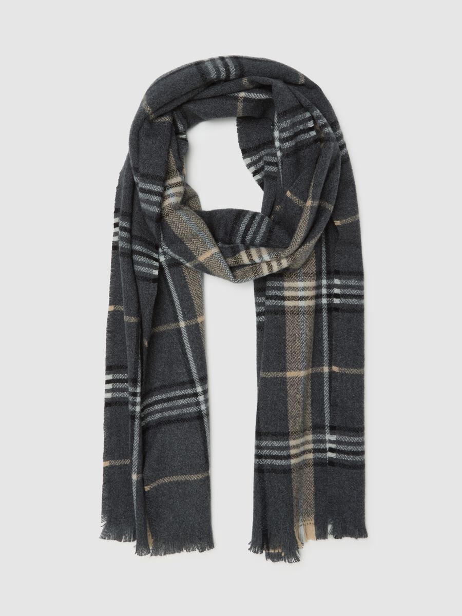 Grey Checked Scarf_0
