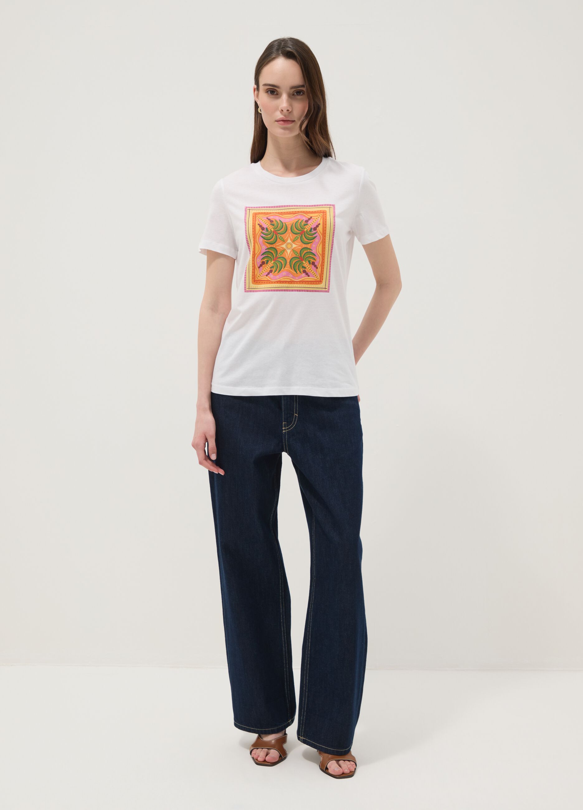 White pure cotton T-shirt with front print