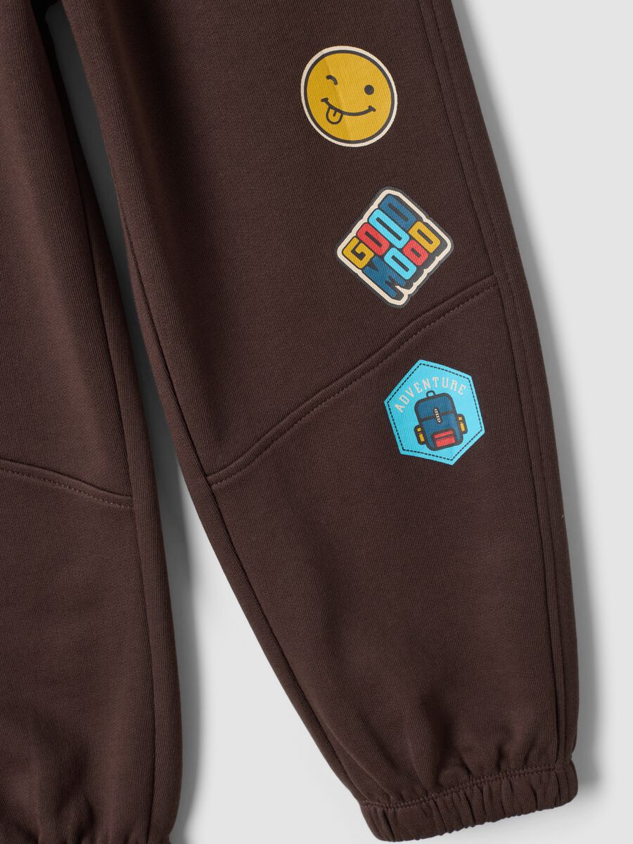 Brown overfit fleece joggers in pure cotton_2