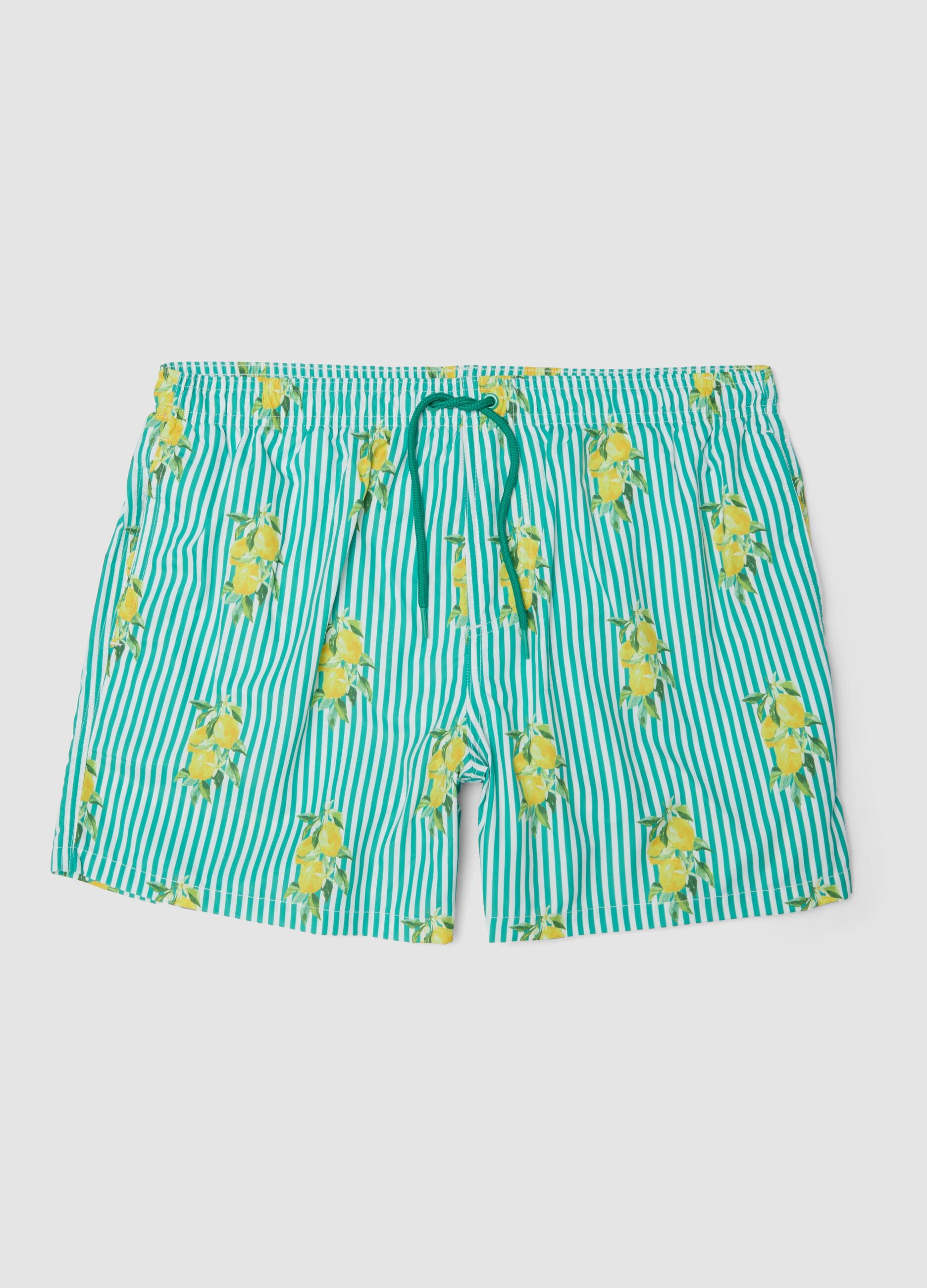Blaue gestreifte Badeshorts mit Zitronen-Print
