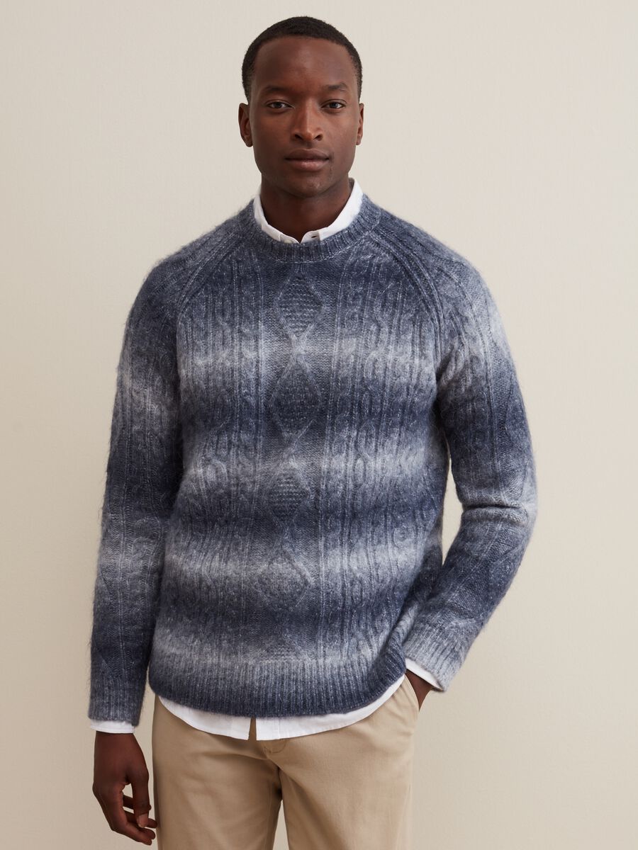 Degradé pullover with cable-knit design_1