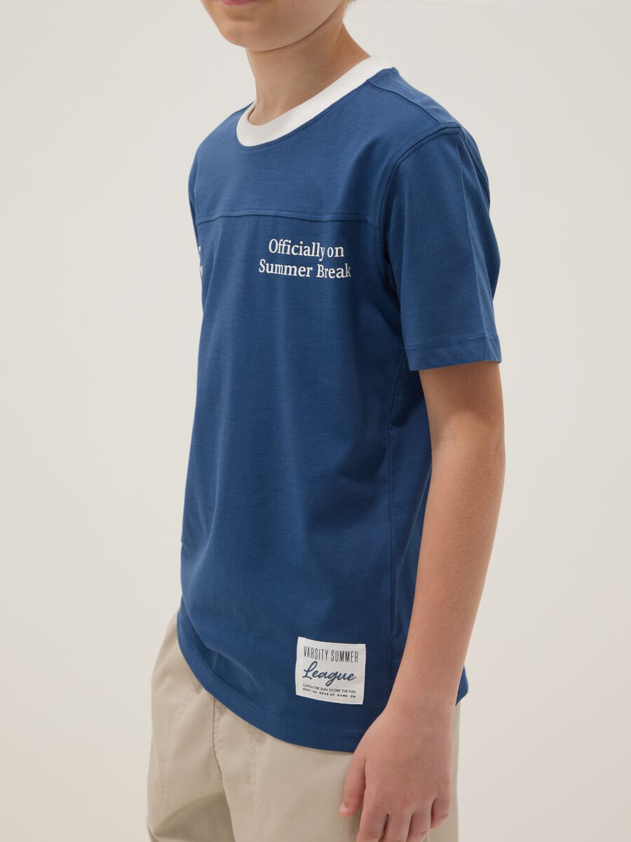 Boys' blue pure cotton T-shirt, relaxed fit with white collar_2