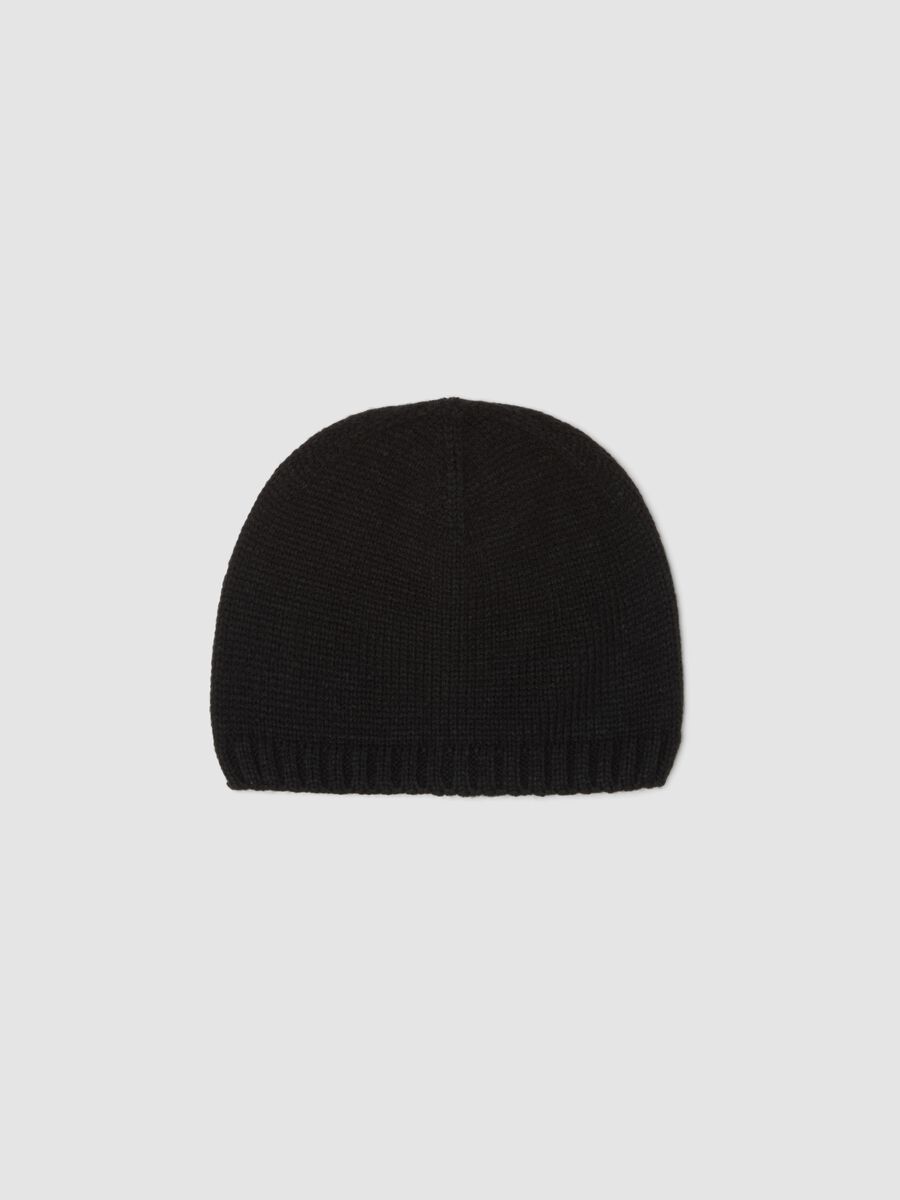 Cappello nero a costine_0