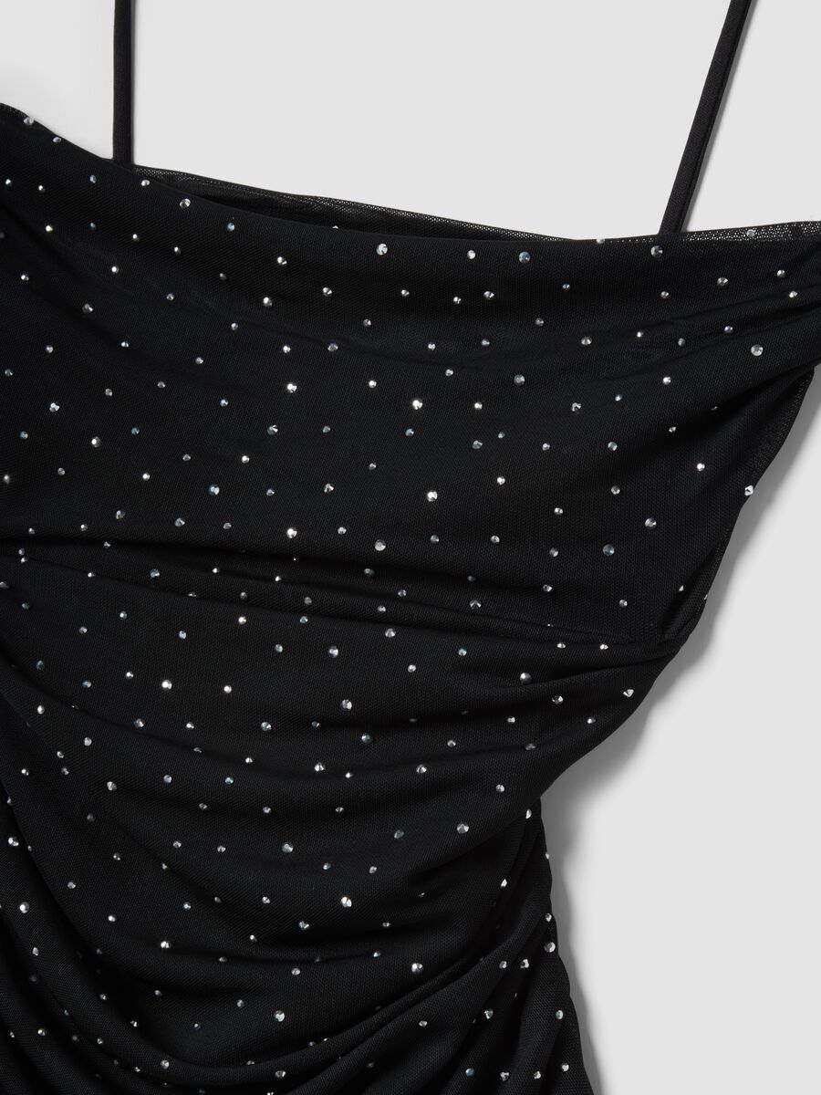 &Mu;&alpha;ύ&rho;&omicron; &mu;ί&nu;&iota; &phi;ό&rho;&epsilon;&mu;&alpha; &alpha;&pi;ό &epsilon;&lambda;&alpha;&sigma;&tau;&iota;&kappa;ό ύ&phi;&alpha;&sigma;&mu;&alpha; &mu;&epsilon; &sigma;&tau;&rho;&alpha;&sigmaf;_5