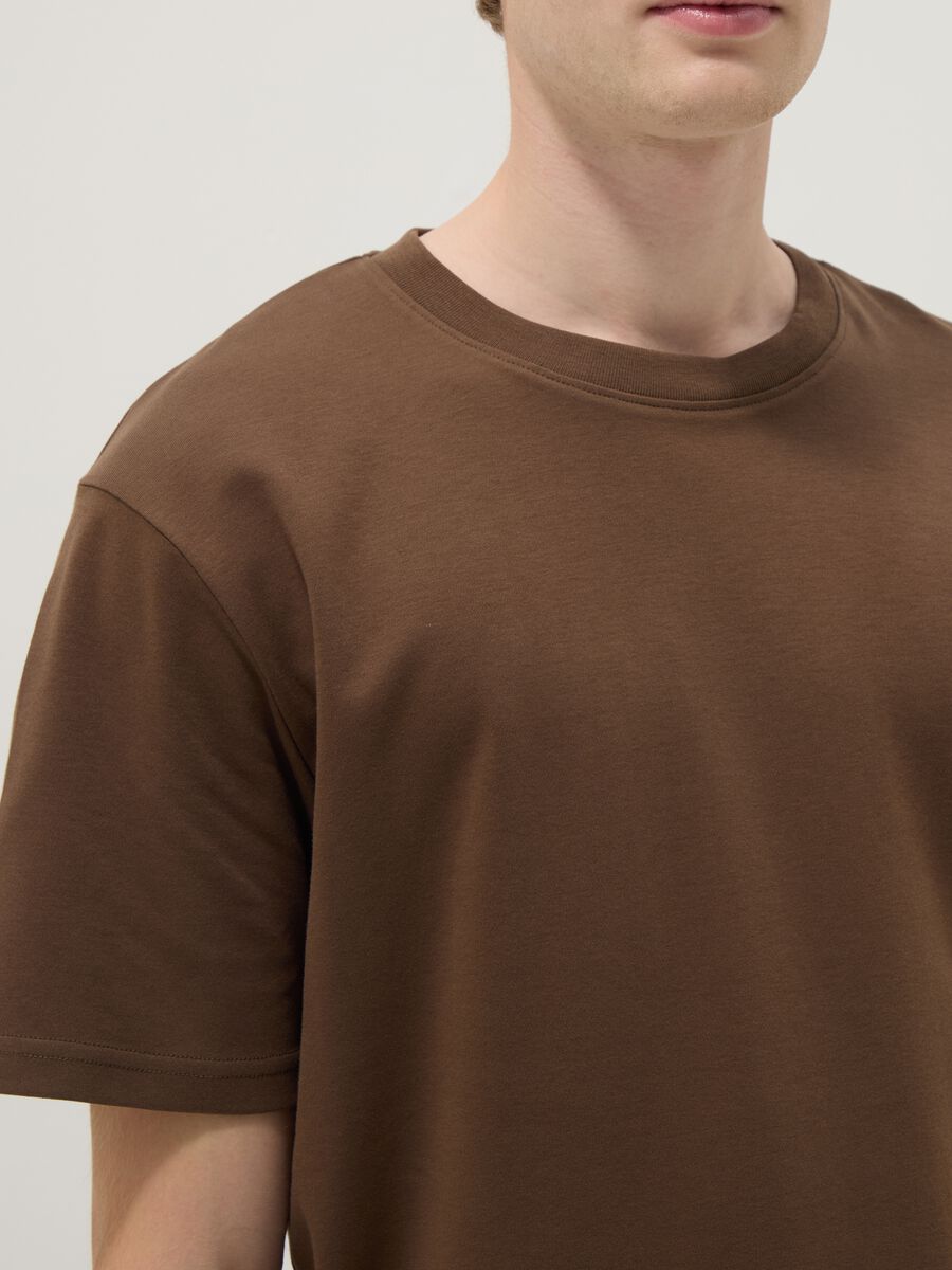 Relaxed Fit Brown The Iconic Tee T-shirt in Pure Cotton_5