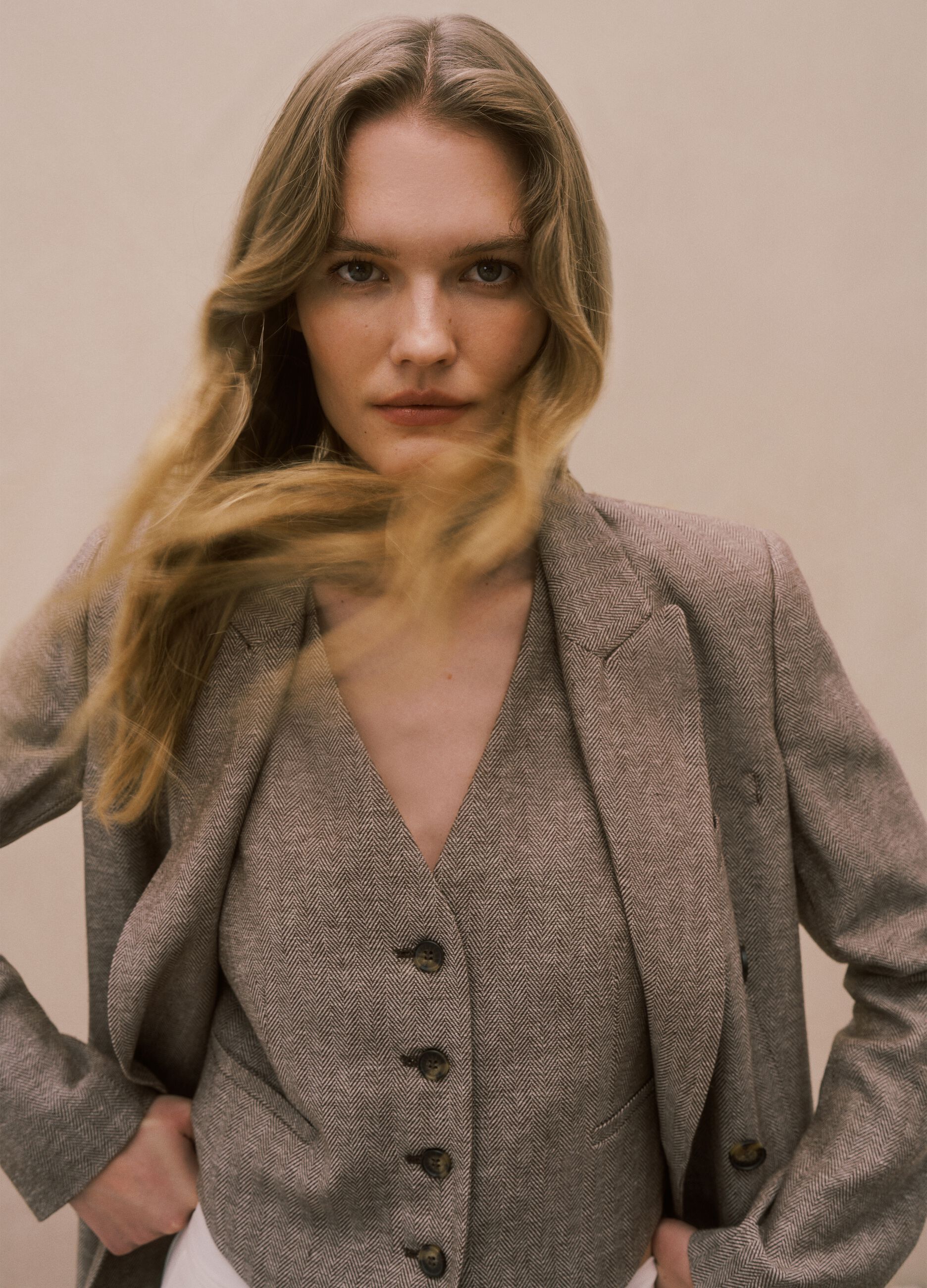 Multicolour striped regular fit viscose and linen blend waistcoat