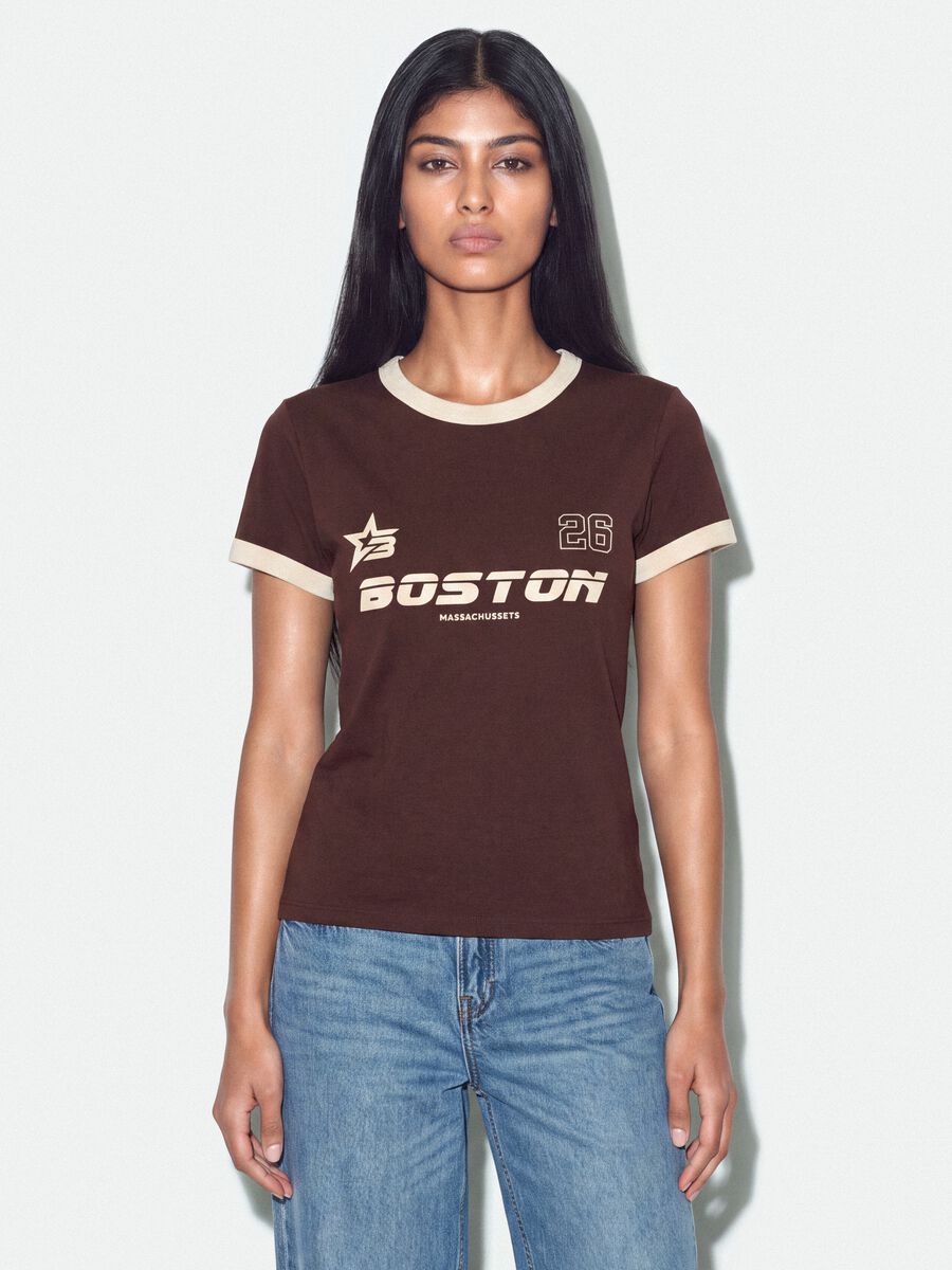Brown cotton T-shirt with front graphic print and contrast trims_0