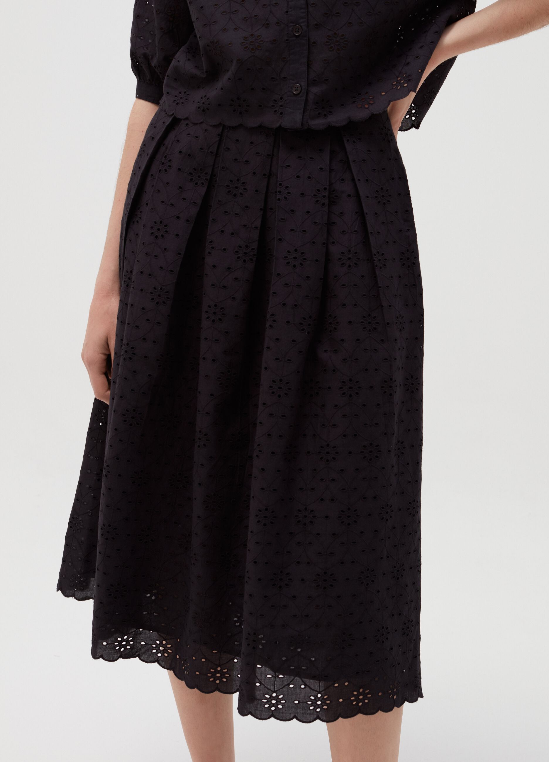 Midi skirt in broderie anglaise