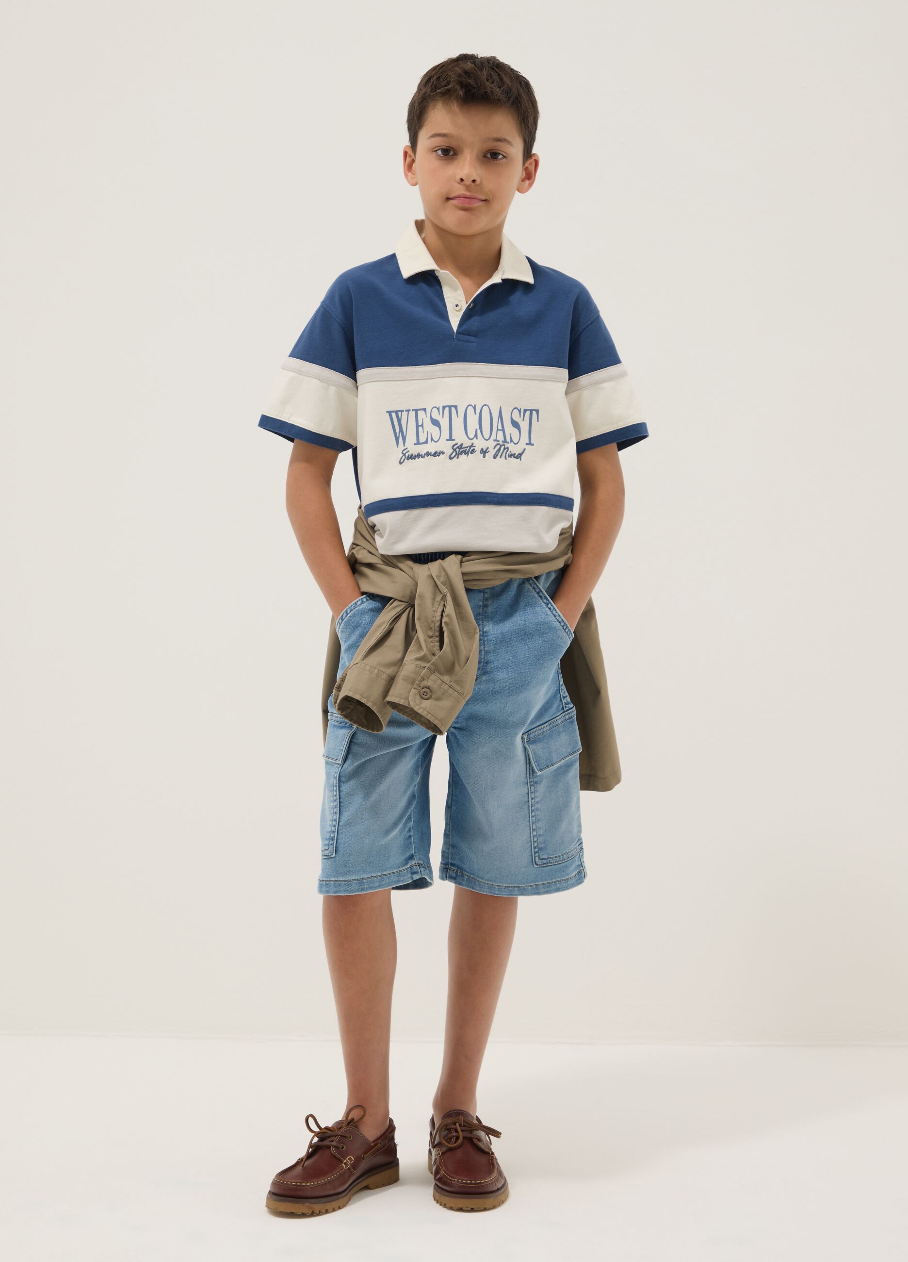 Light blue cargo shorts in stretch cotton denim