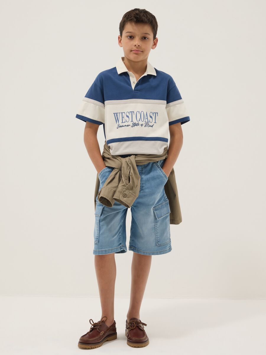 Light blue cargo shorts in stretch cotton denim_0