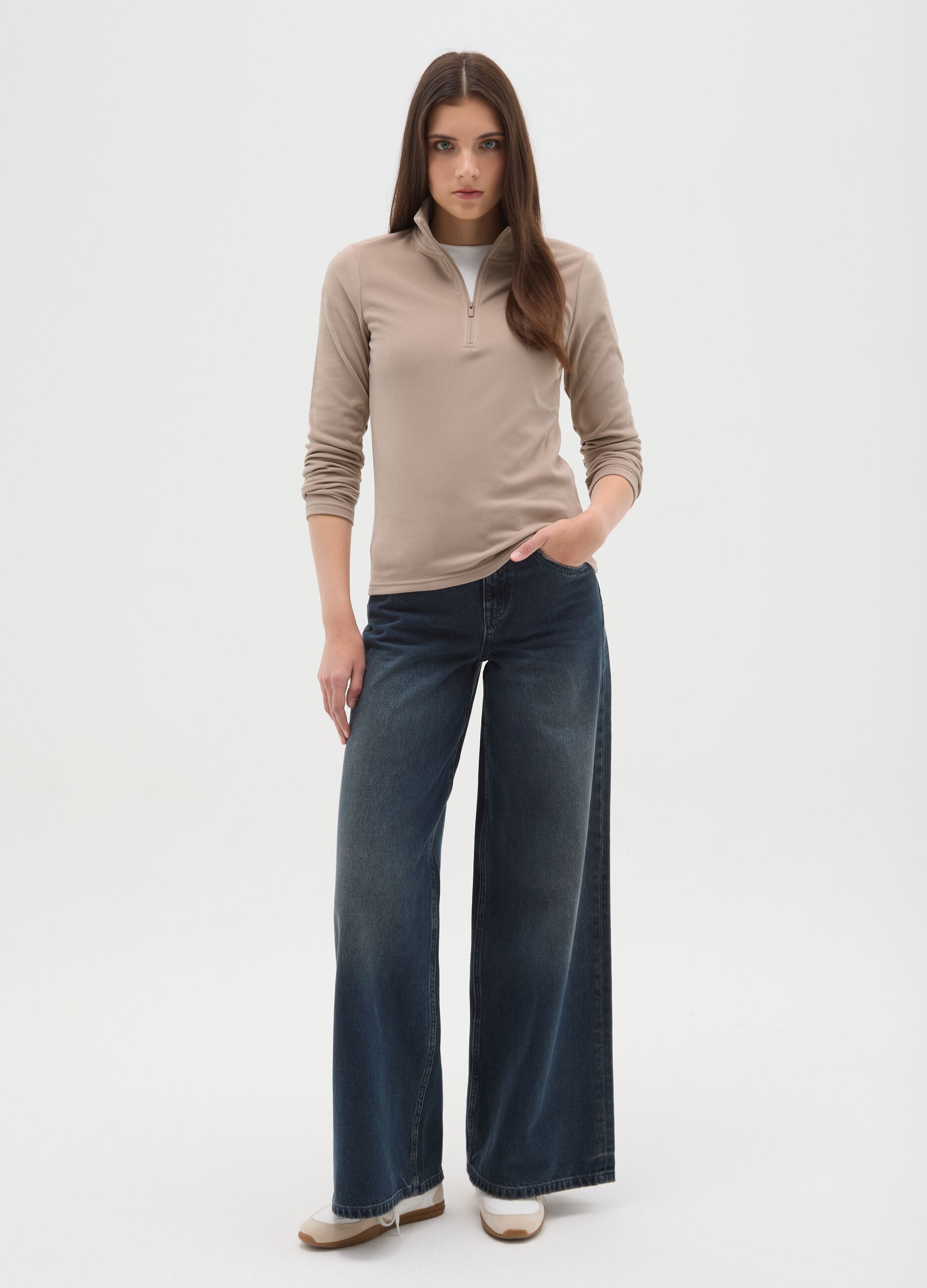 Beige high-neck fleece with half-zip regular fit