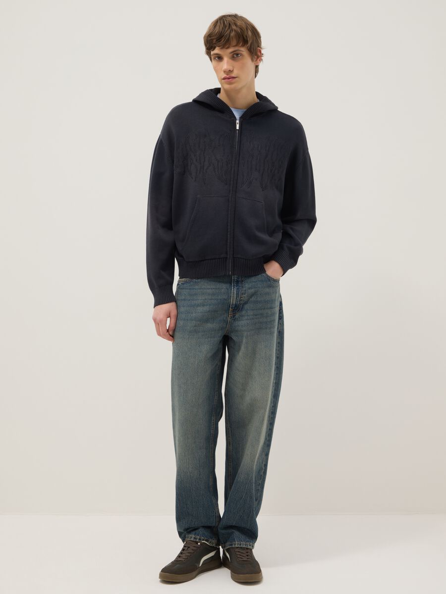 Oversized black cotton hoodie with zip_2