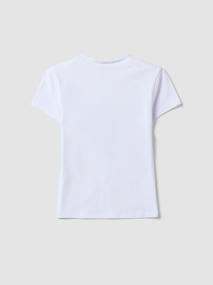 Wei&szlig;es, tailliertes T-Shirt aus reiner Baumwolle mit Frontprint &bdquo;Six Seven&ldquo;_5