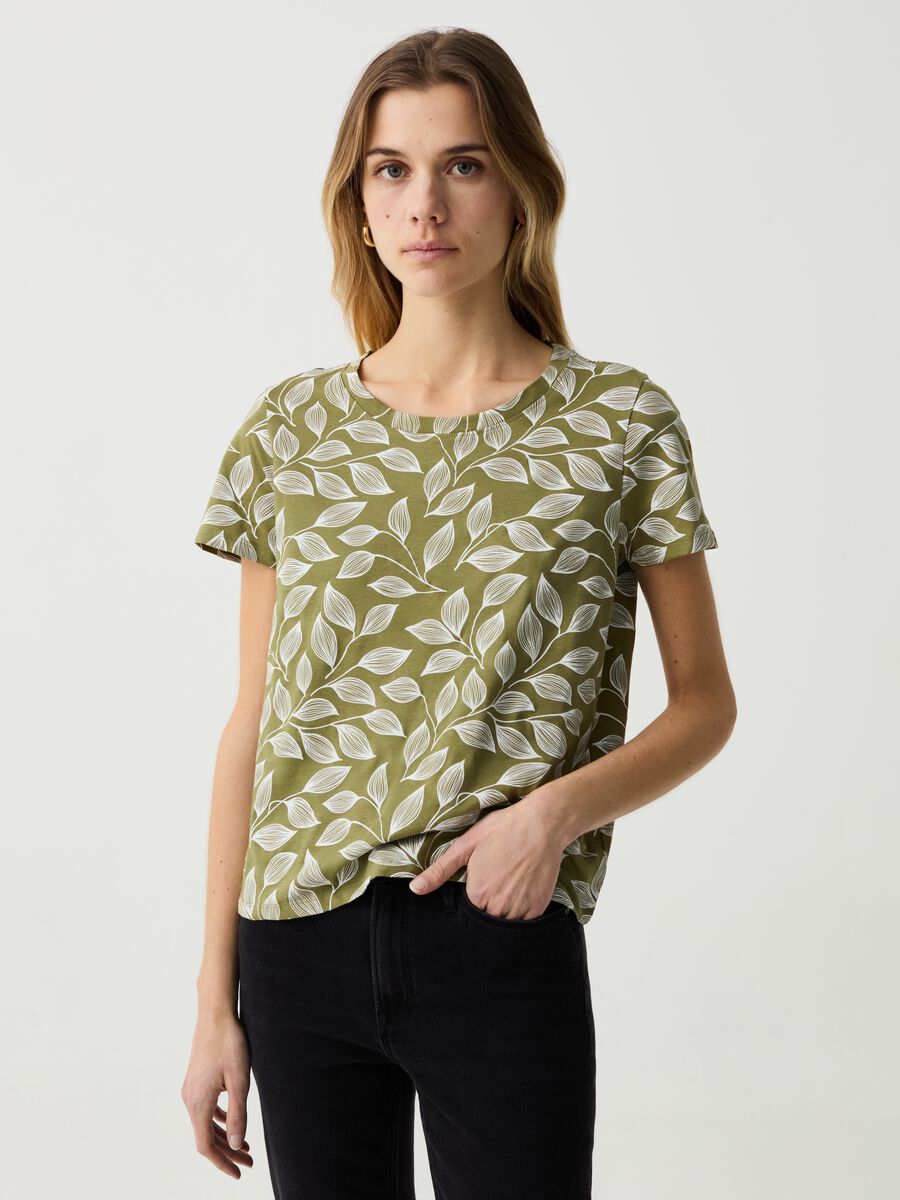 Camiseta de algodón con estampado hojas_0