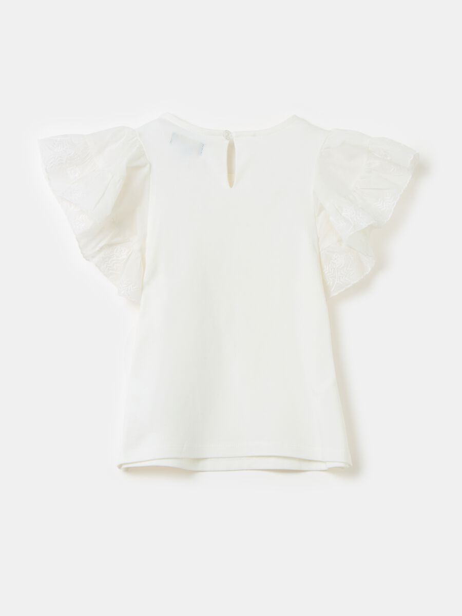 T-shirt with butterfly sleeves and embroidery_1