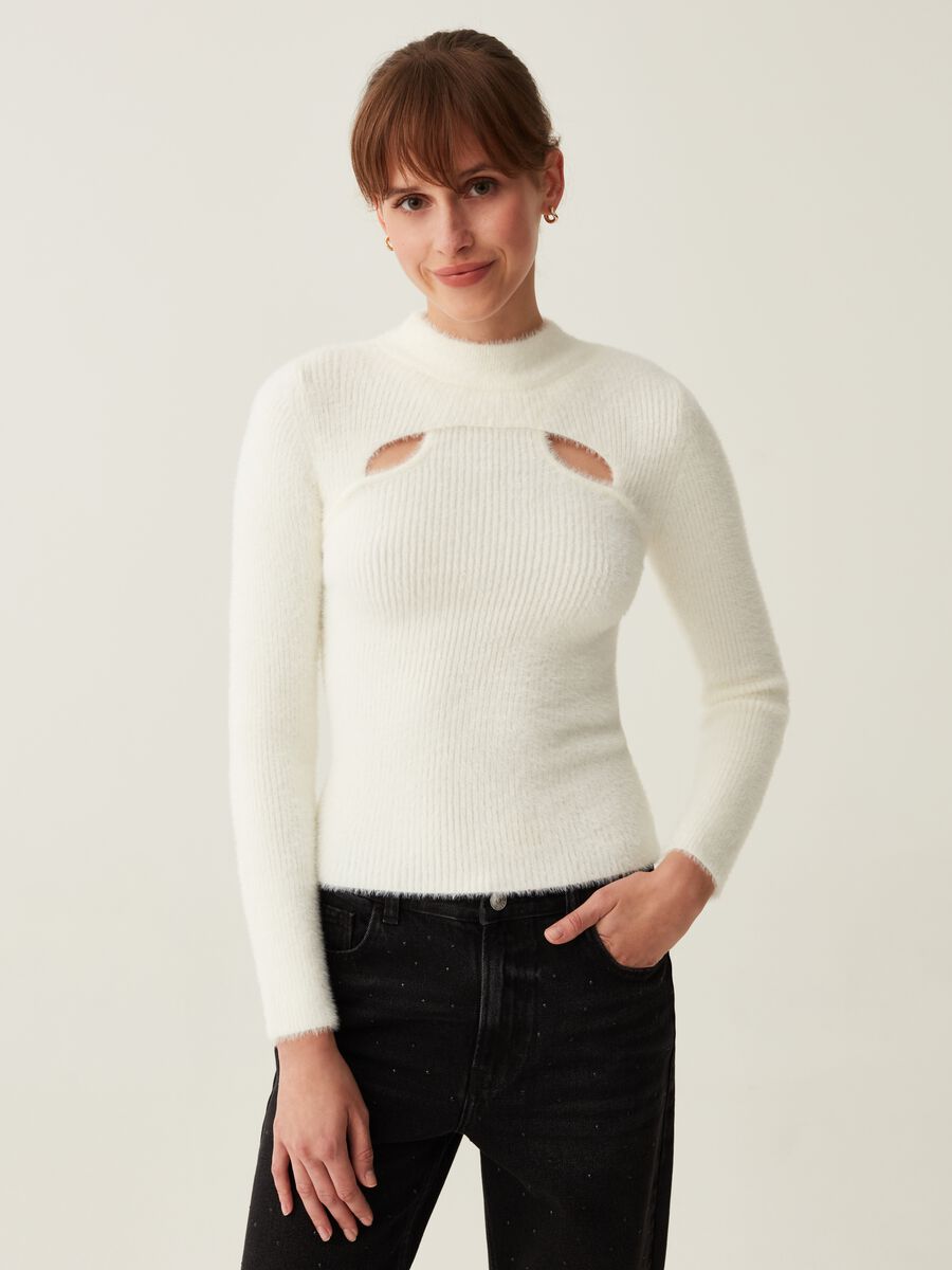 Knitted top with cut-out details_0