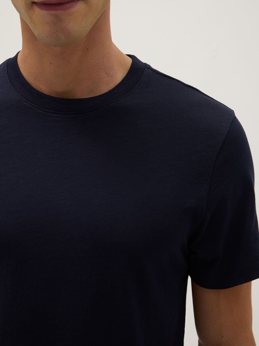 Camiseta azul de algod&oacute;n puro, ajuste regular_3