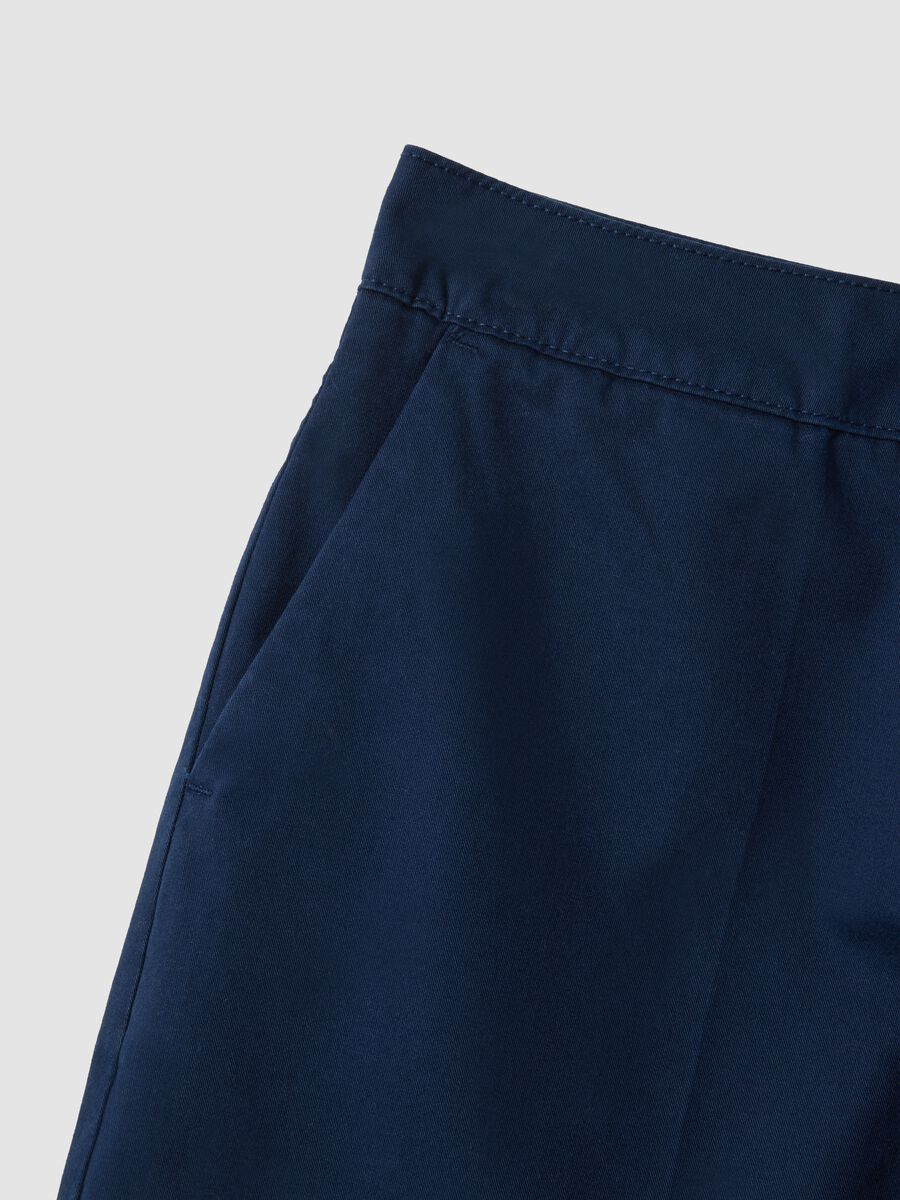 Blue regular-fit pure cotton shorts_5