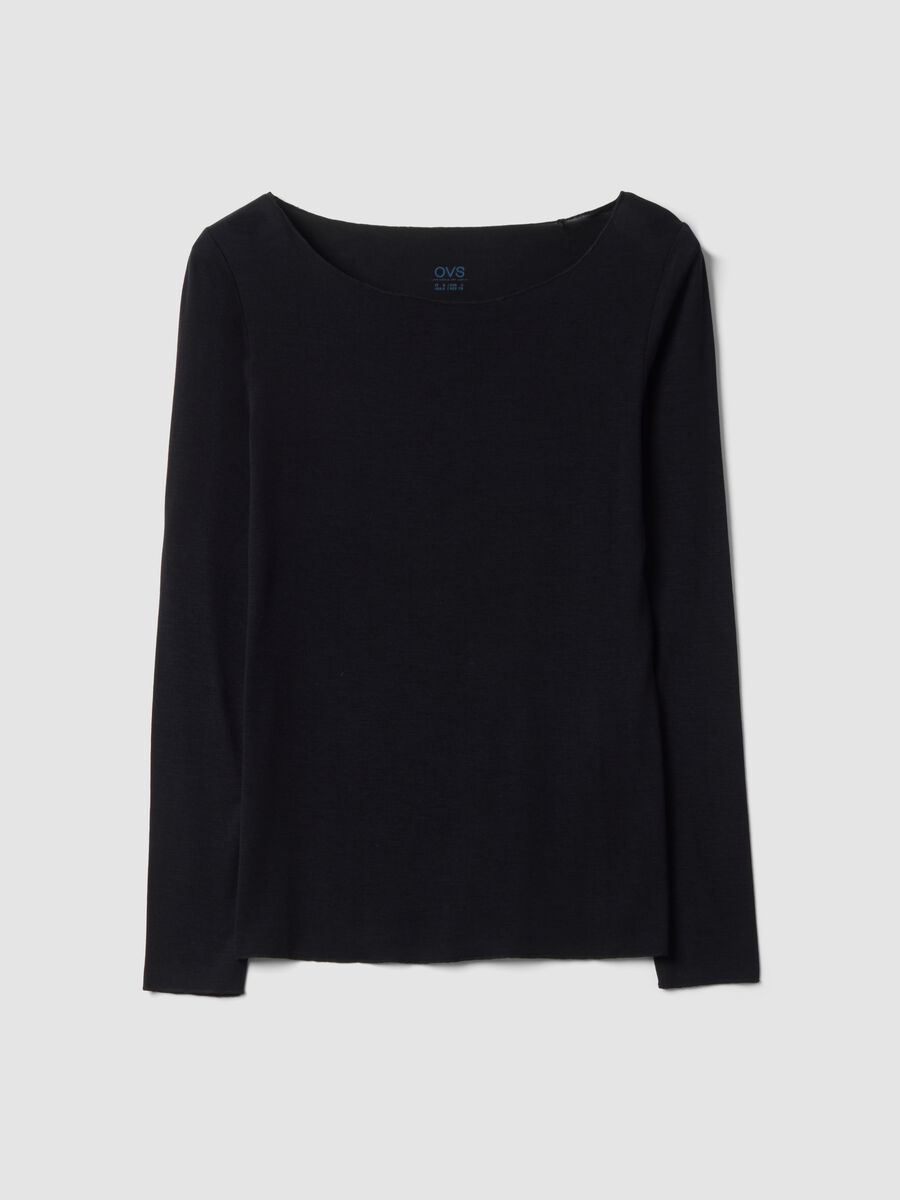 &Mu;&alpha;ύ&rho;&omicron; T-shirt &alpha;&pi;ό &epsilon;&lambda;&alpha;&sigma;&tau;&iota;&kappa;ό modal &mu;&epsilon; &sigma;&tau;&rho;&omicron;&gamma;&gamma;&upsilon;&lambda;ή &lambda;&alpha;&iota;&mu;ό&kappa;&omicron;&psi;&eta;, &kappa;&alpha;&nu;&omicron;&nu;&iota;&kappa;ή &gamma;&rho;&alpha;&mu;&mu;ή_0