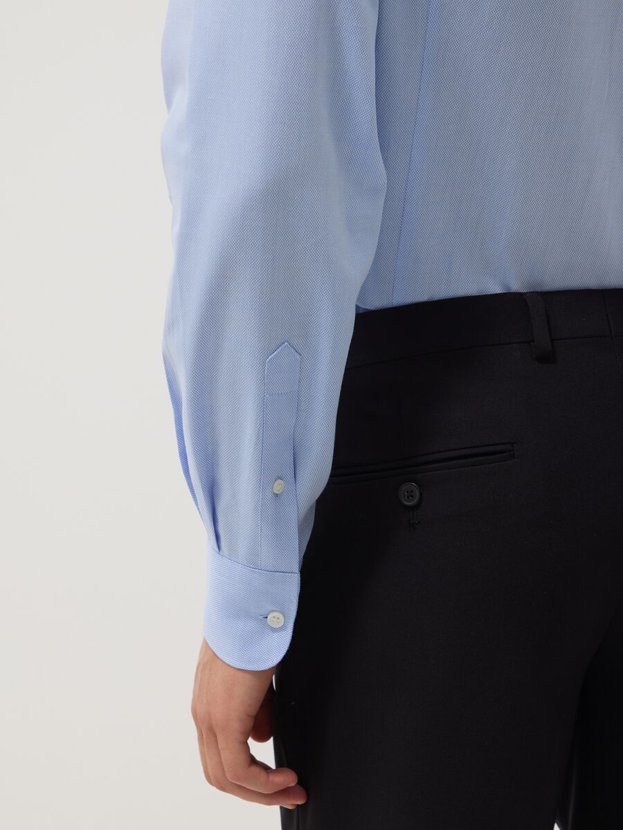 Light blue slim-fit cotton-blend shirt with French collar_3