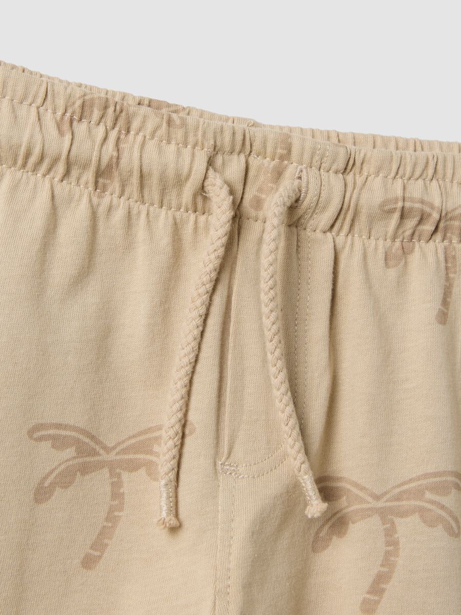 Beige organic cotton shorts with all-over print_3