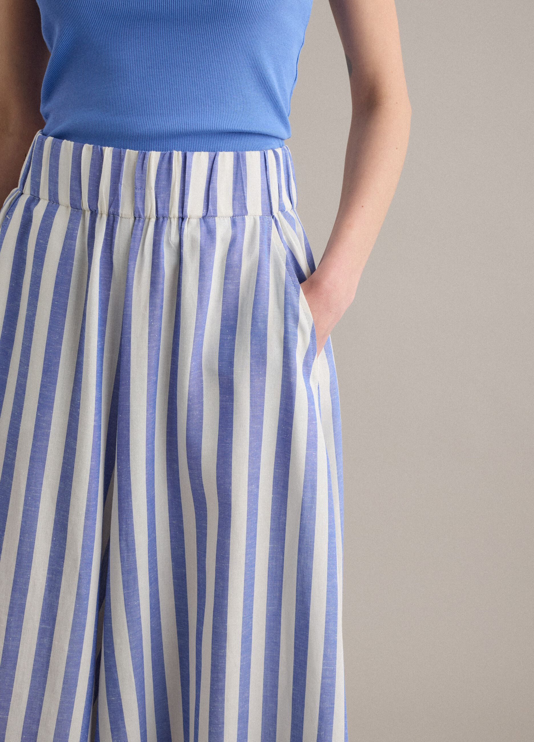 Multicolour striped skirt in a viscose-linen blend