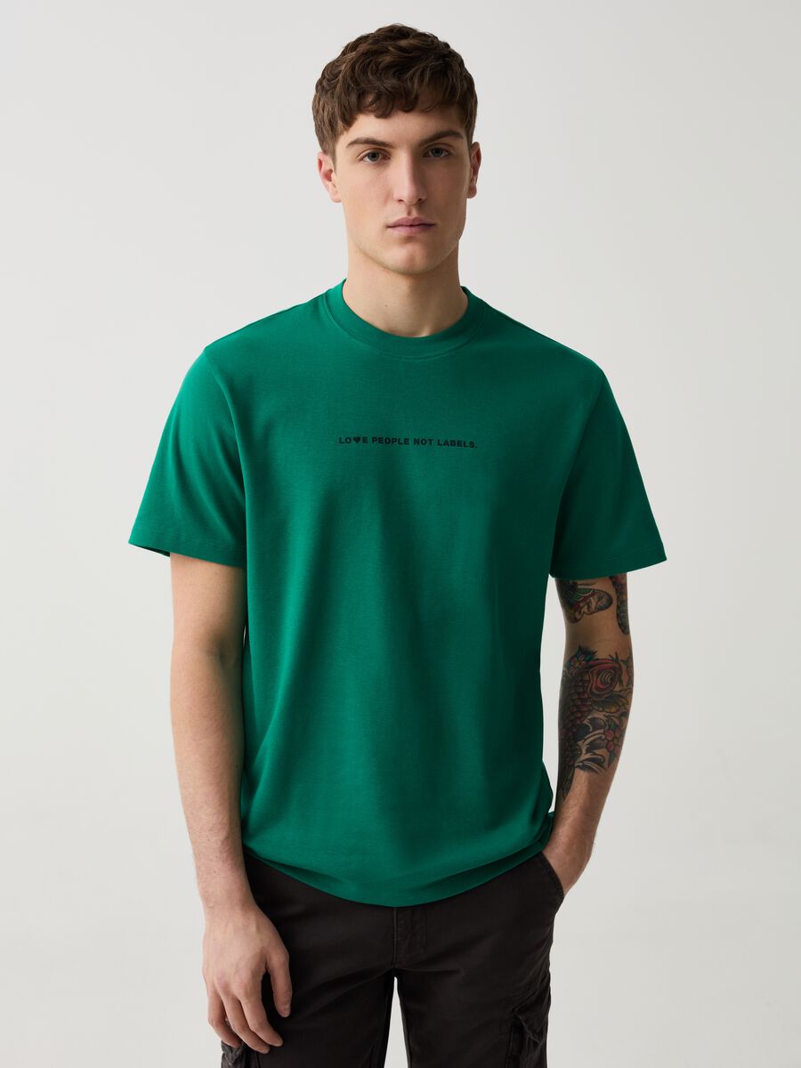 T-shirt with printed lettering_0