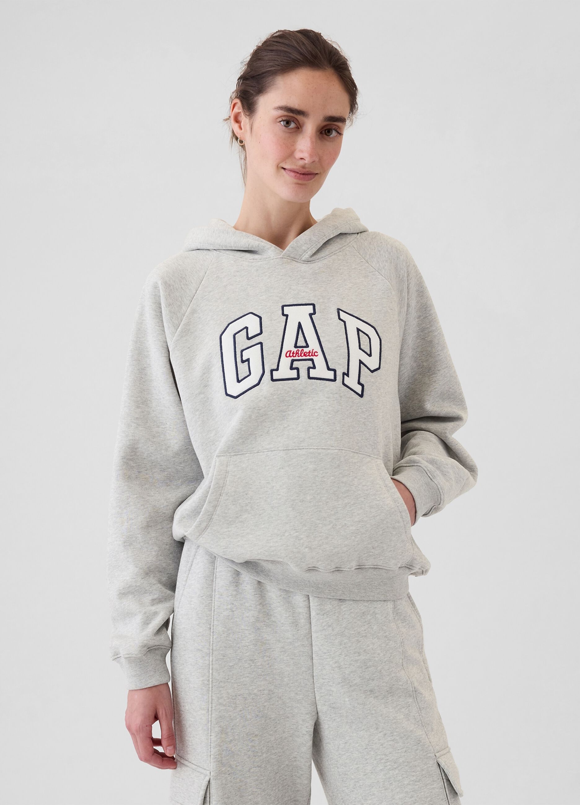 Sweatshirt with hood and raglan sleeves