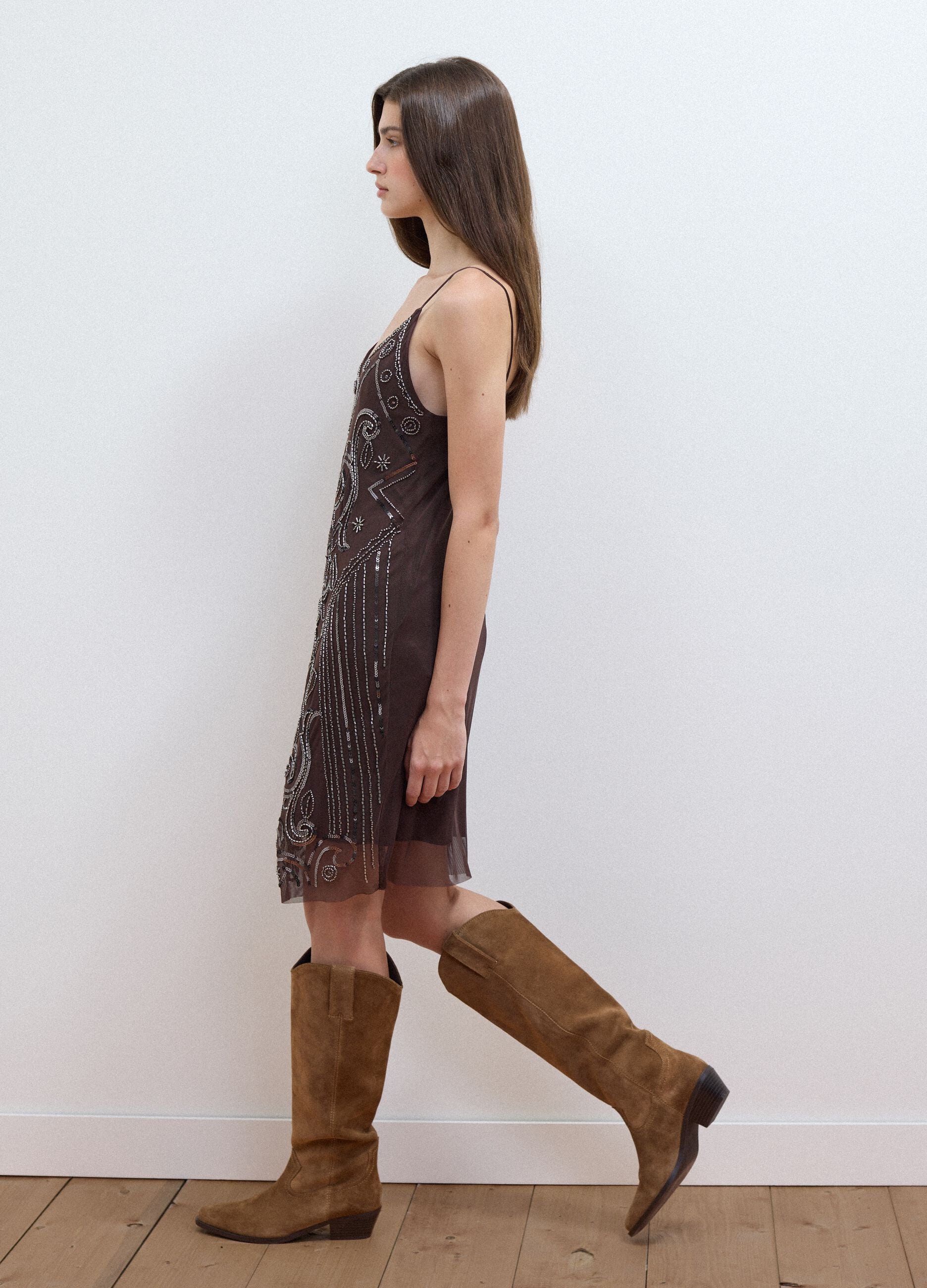 Brown fitted stretch dress with sequins