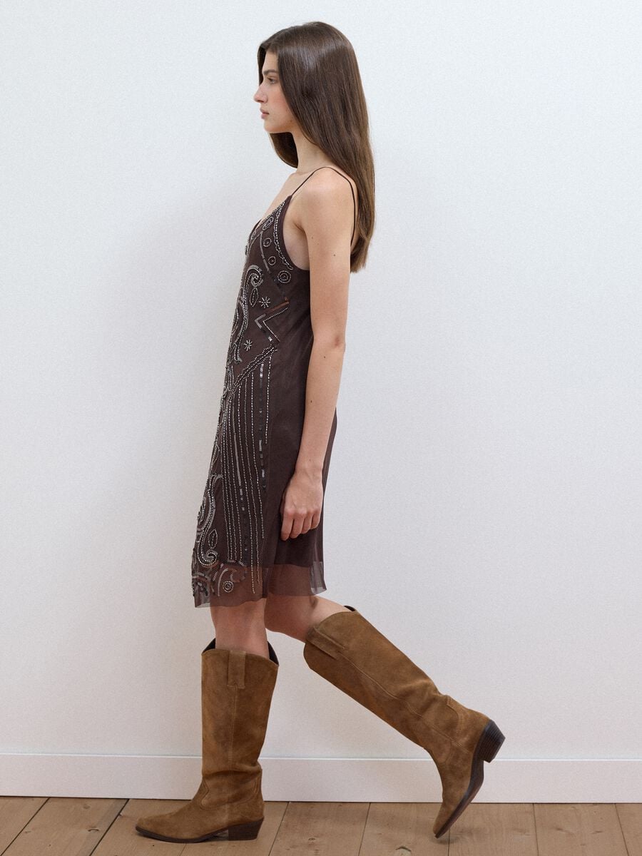 Brown fitted stretch dress with sequins_0