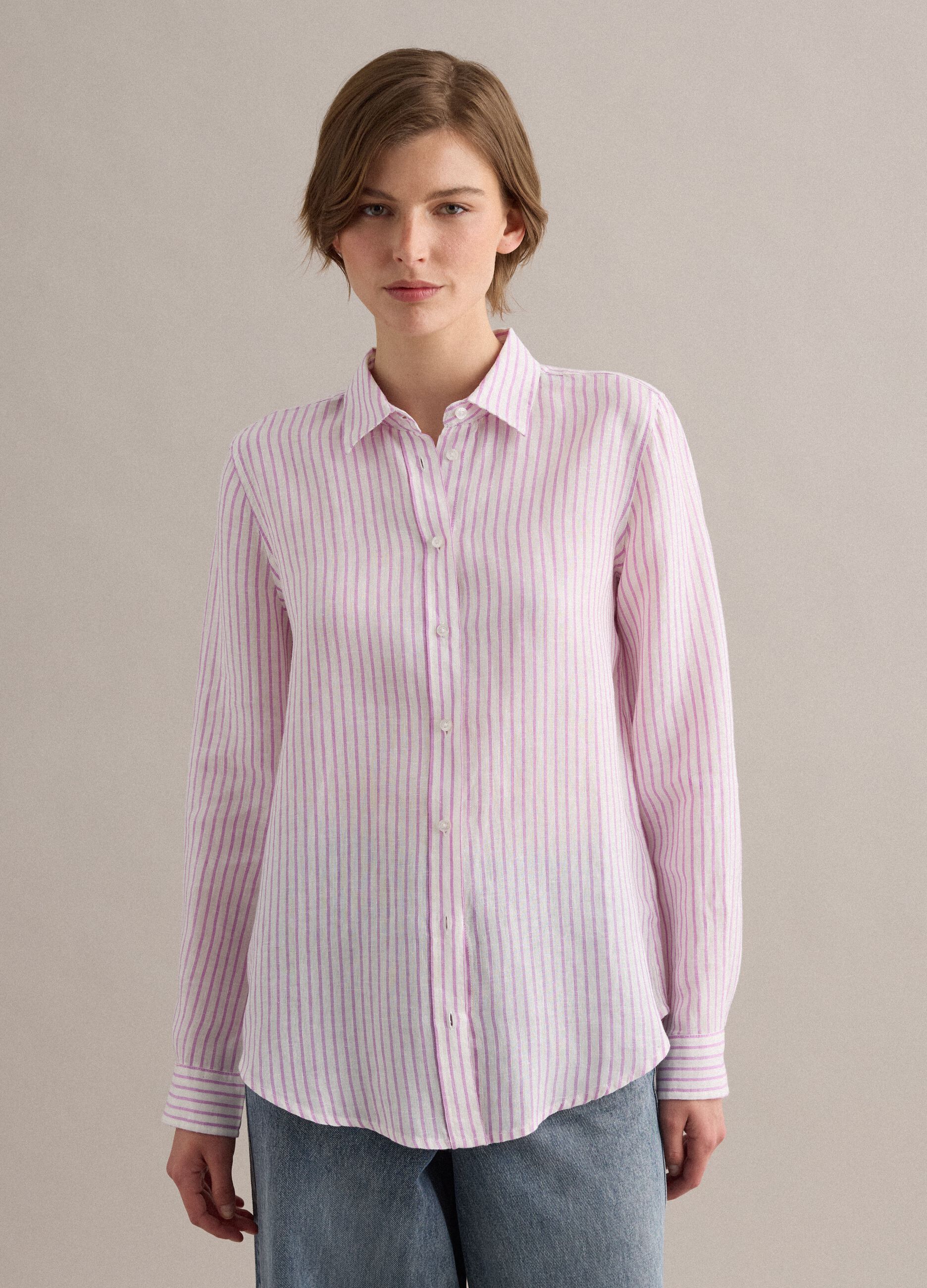 Camisa de puro linho com riscas brancas e rosas, ajuste regular