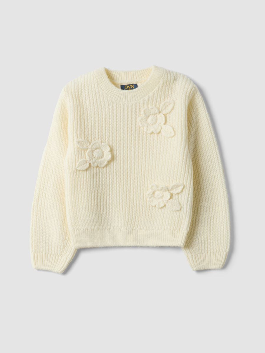 White ribbed crew-neck top with appliqu&eacute; flowers_0