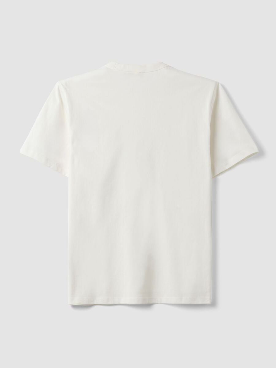 &Lambda;&epsilon;&upsilon;&kappa;ό T-shirt &alpha;&pi;ό 100% &beta;&alpha;&mu;&beta;ά&kappa;&iota; &mu;&epsilon; &sigma;&tau;&rho;&omicron;&gamma;&gamma;&upsilon;&lambda;ή &lambda;&alpha;&iota;&mu;ό&kappa;&omicron;&psi;&eta;, relaxed &epsilon;&phi;&alpha;&rho;&mu;&omicron;&gamma;ή_2