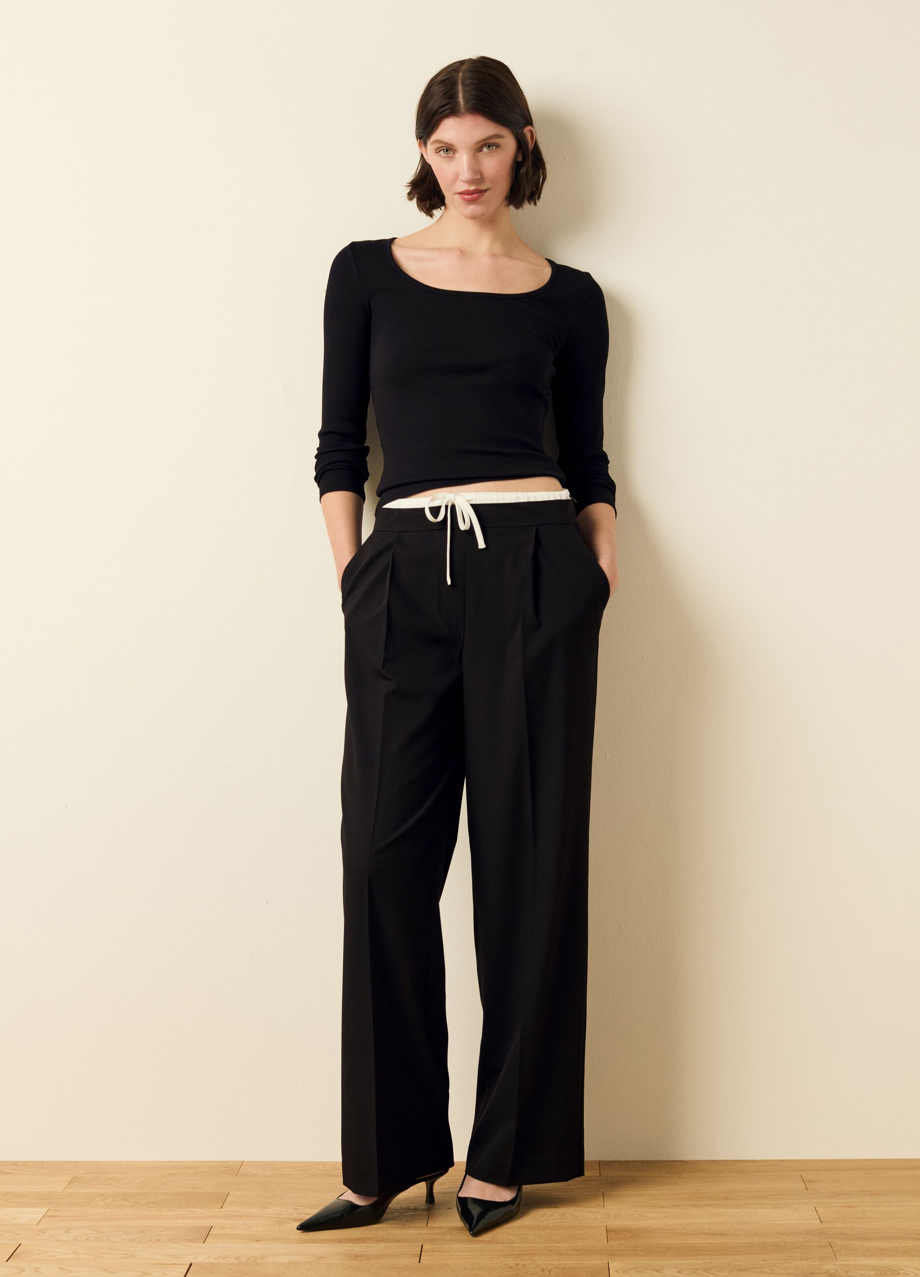 Ribbed T-shirt with long sleeves