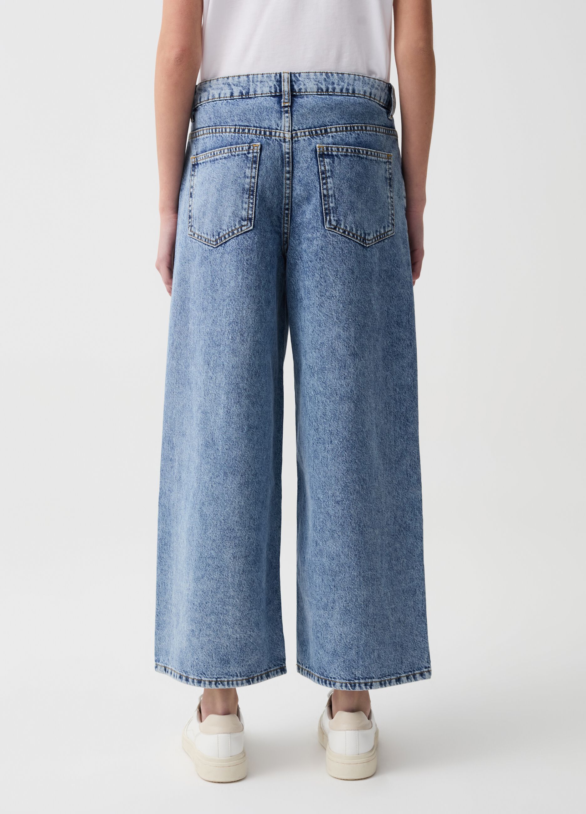 Wide-leg cropped jeans