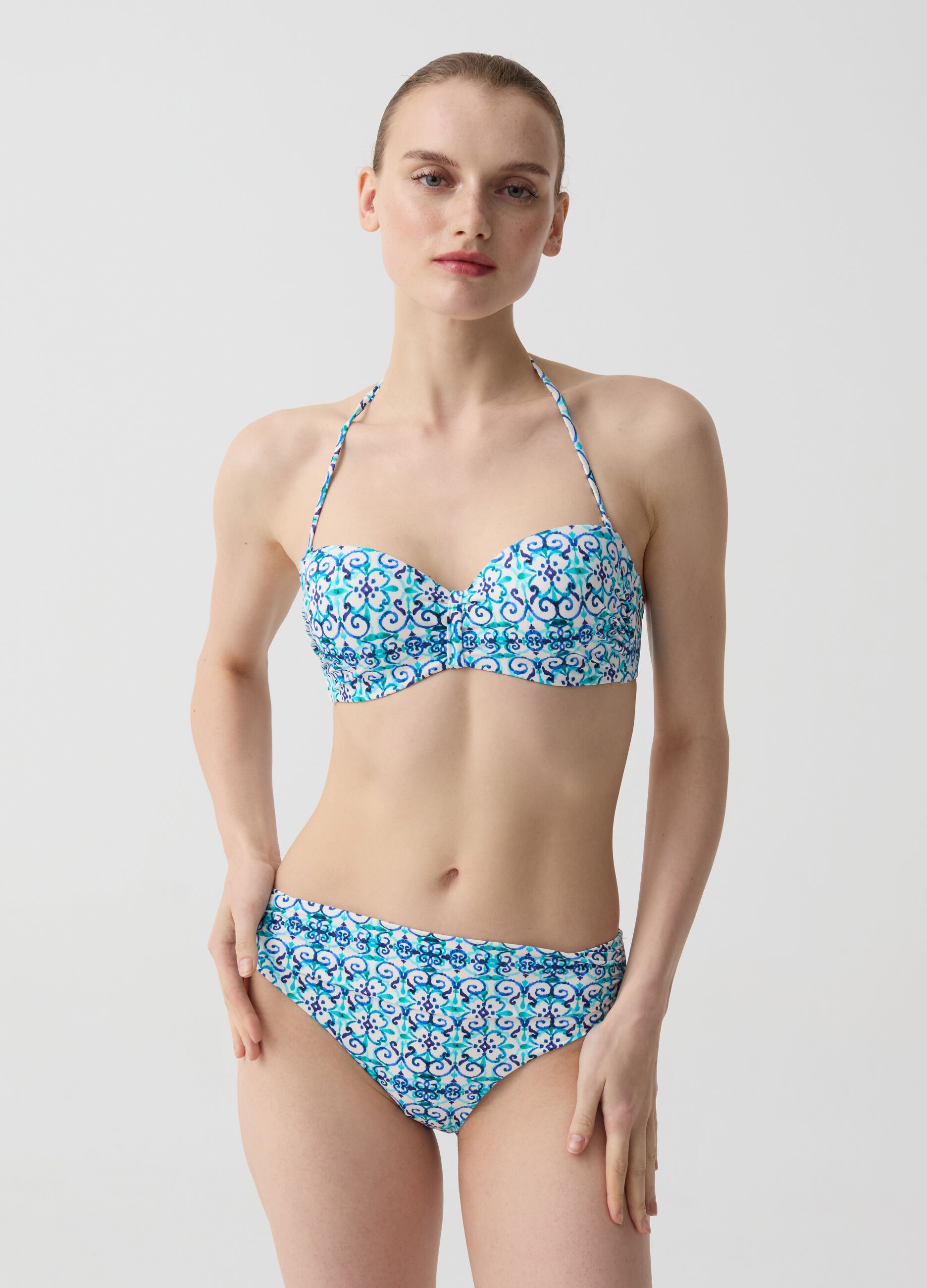 Bandeau bikini top with majolica print
