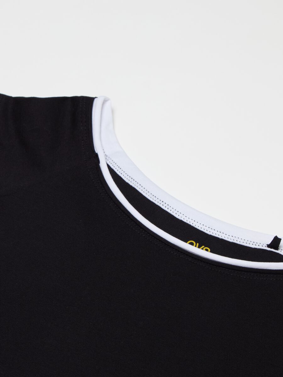 T-shirt with contrasting trim_2