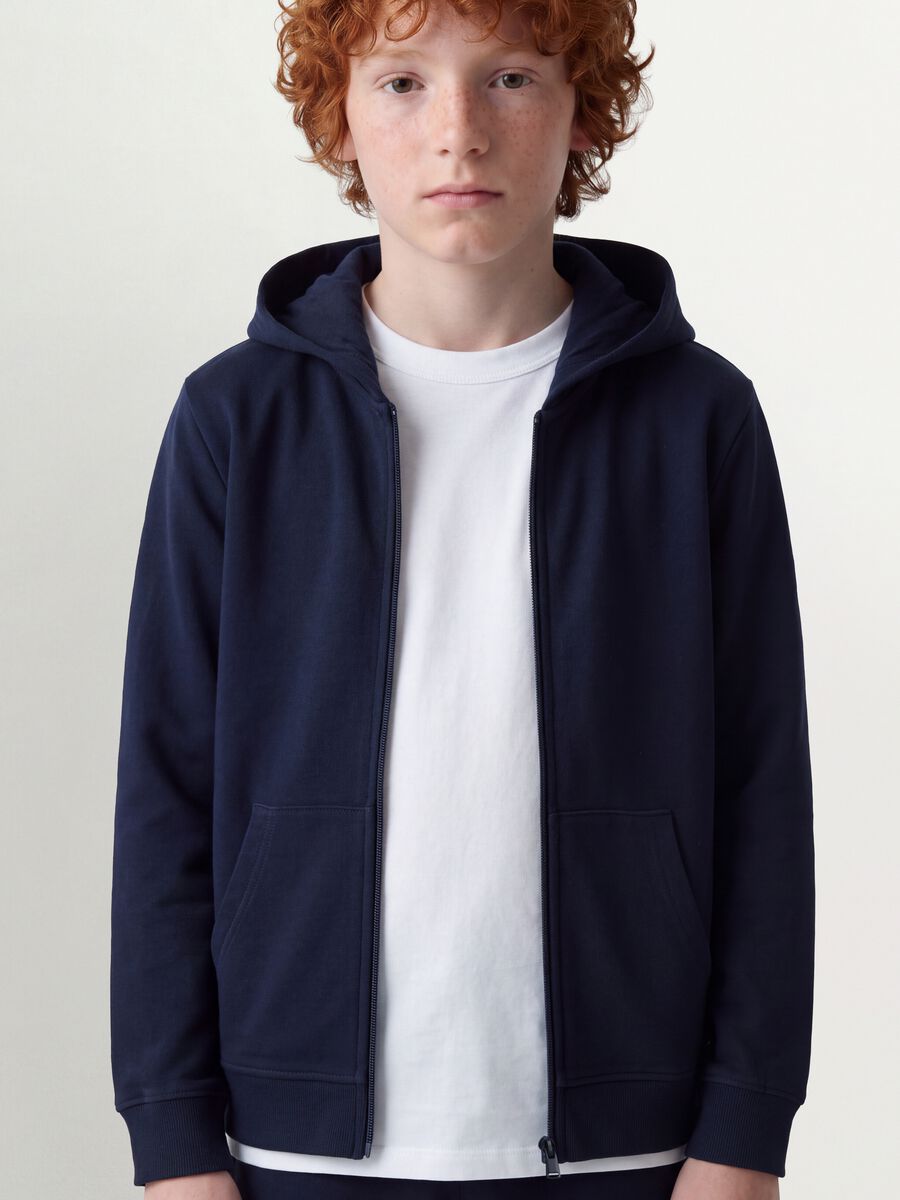 Blauer Hoodie aus reiner Bio-Baumwolle, Regular Fit f&uuml;r Jungen_3