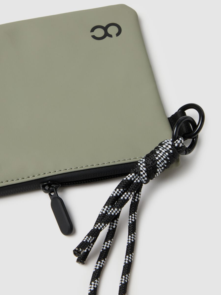 Green wallet with zip and braided details_2