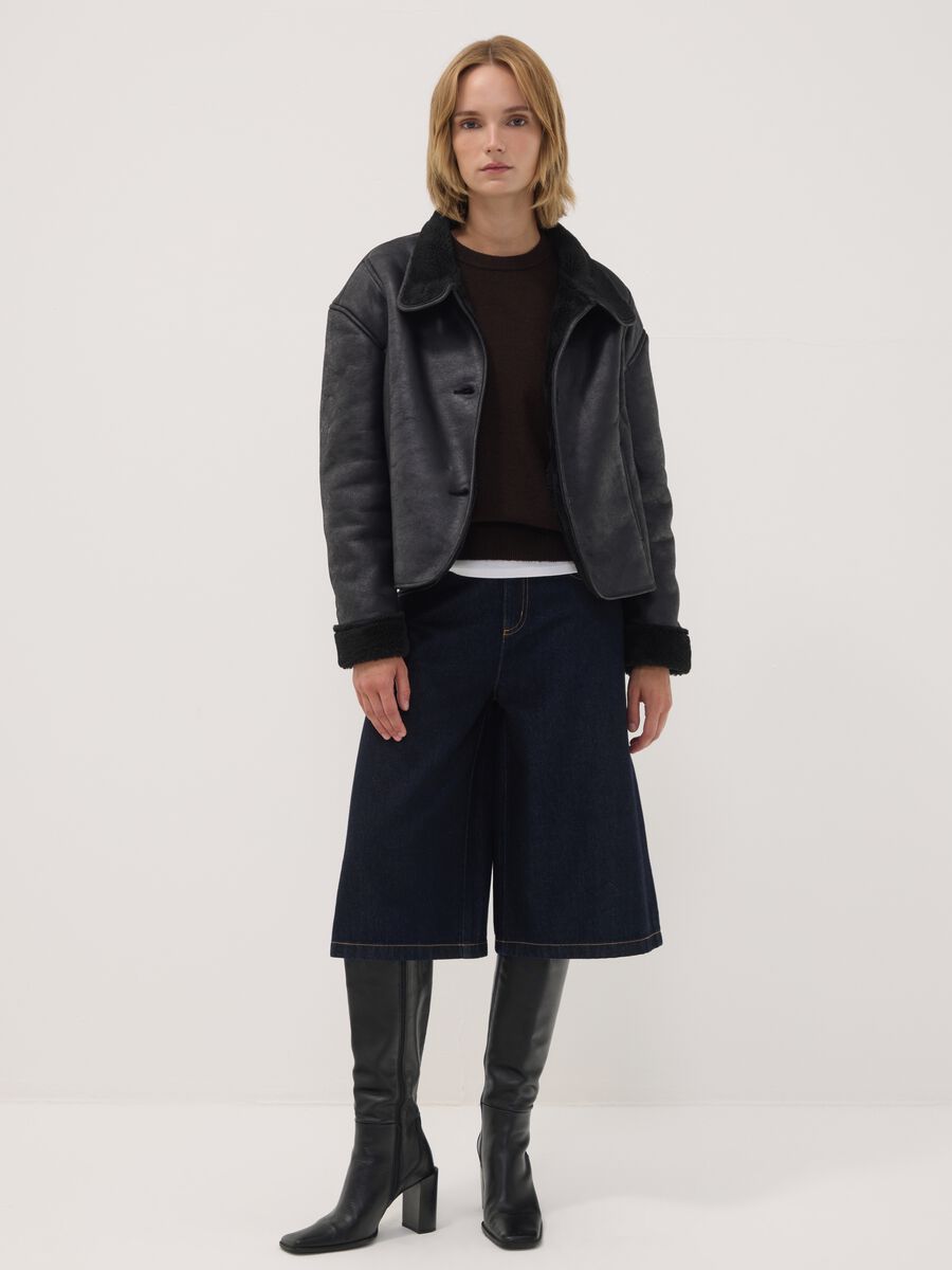 Black regular jacket with wide collar_2