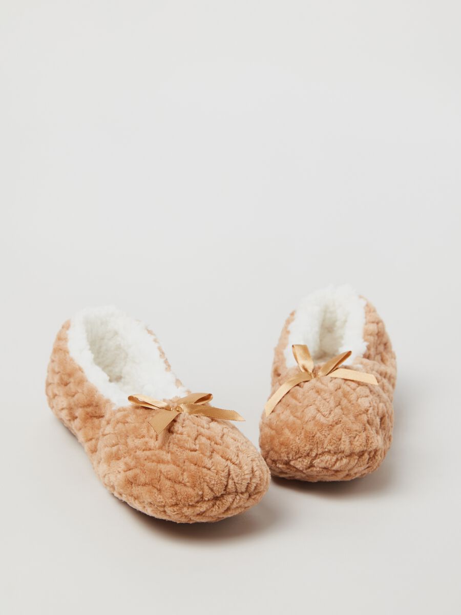 Ballerina slippers with geometric weave_1