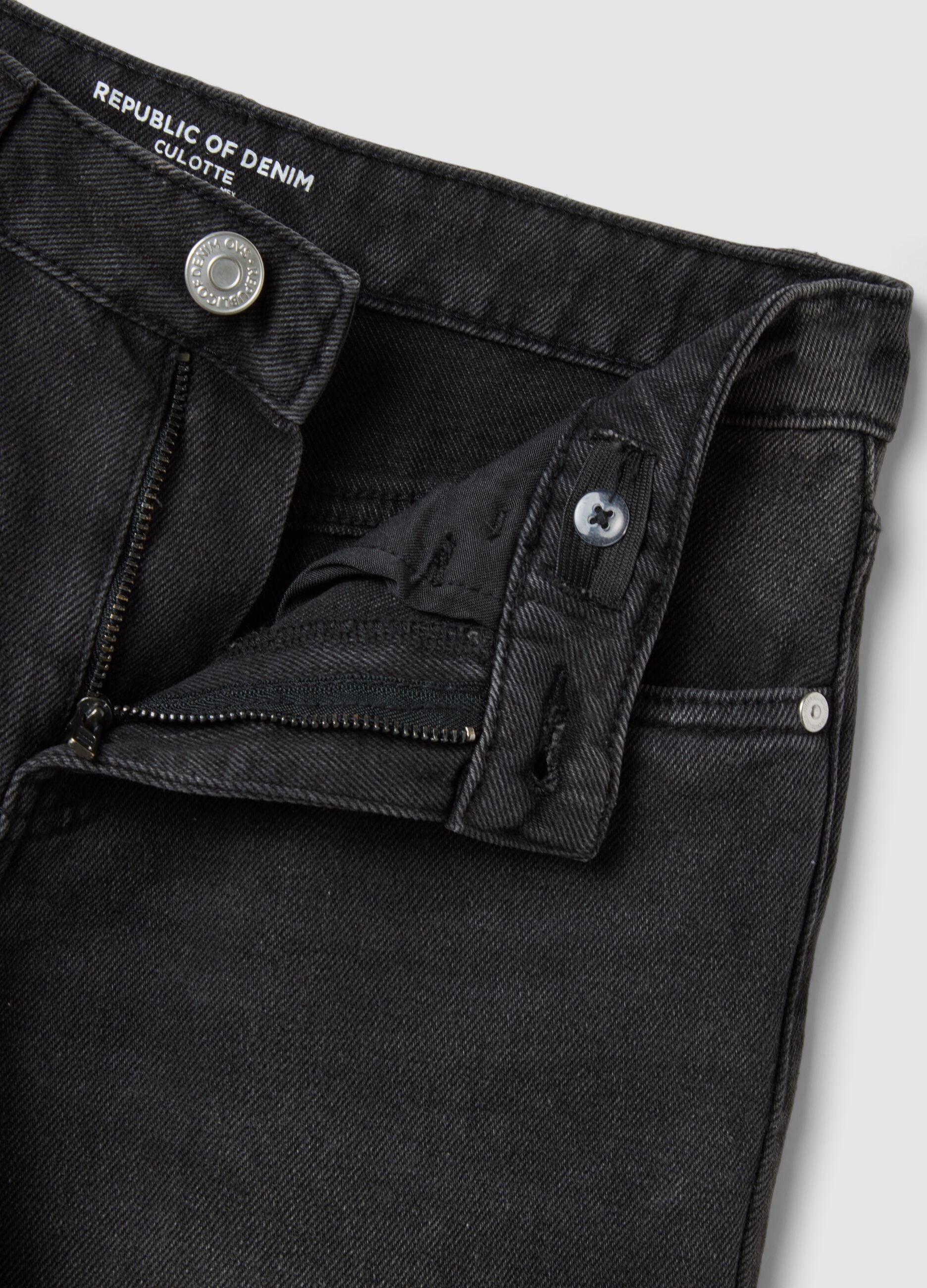 Jeans neri culotte in misto cotone, lyocell e viscosa per ragazza