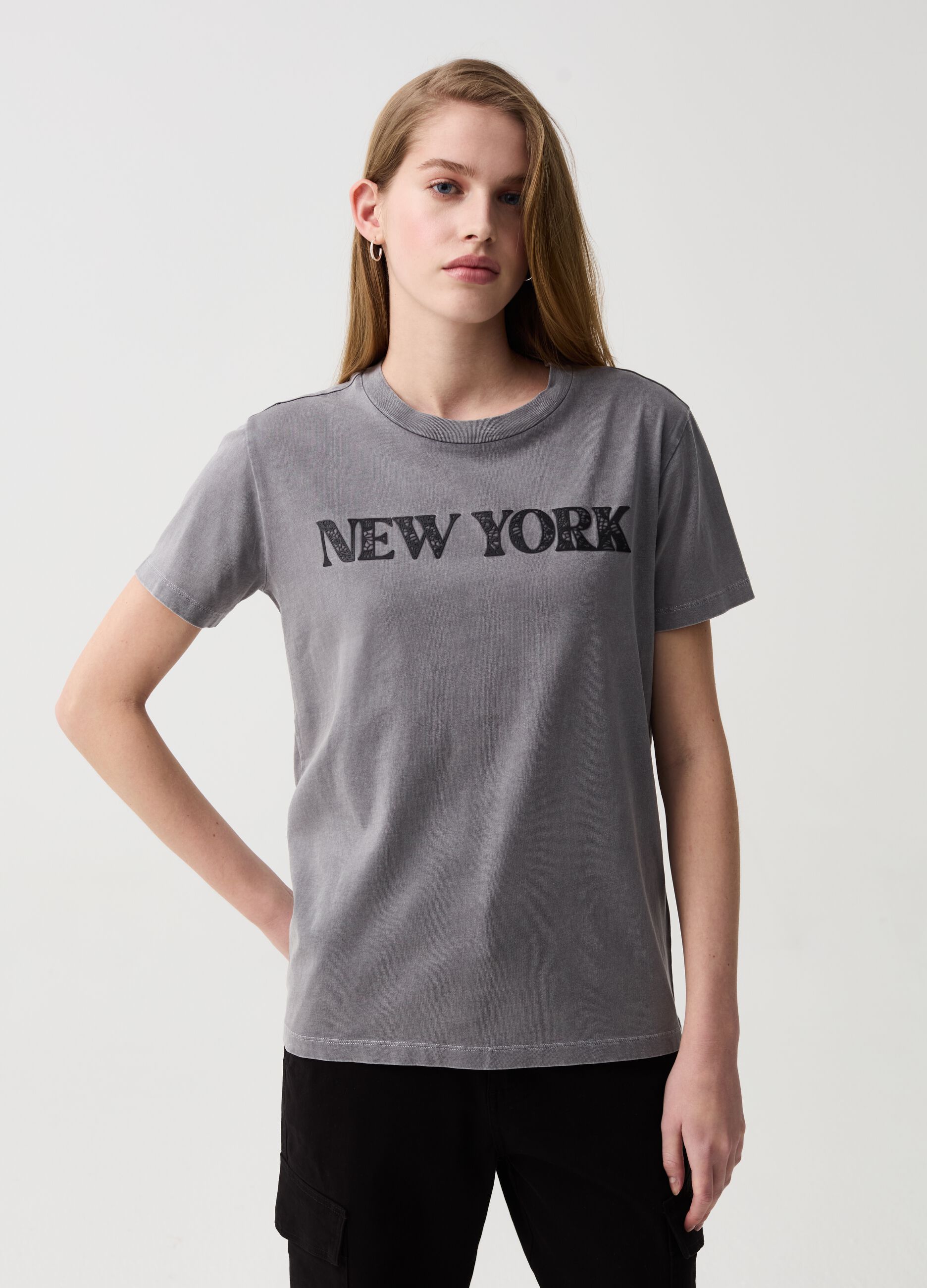 Lace-effect T-shirt with lettering print