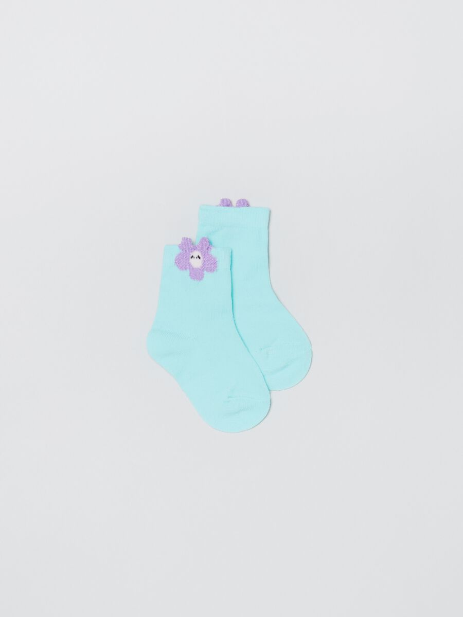 Three-pair pack socks with small flowers design_1