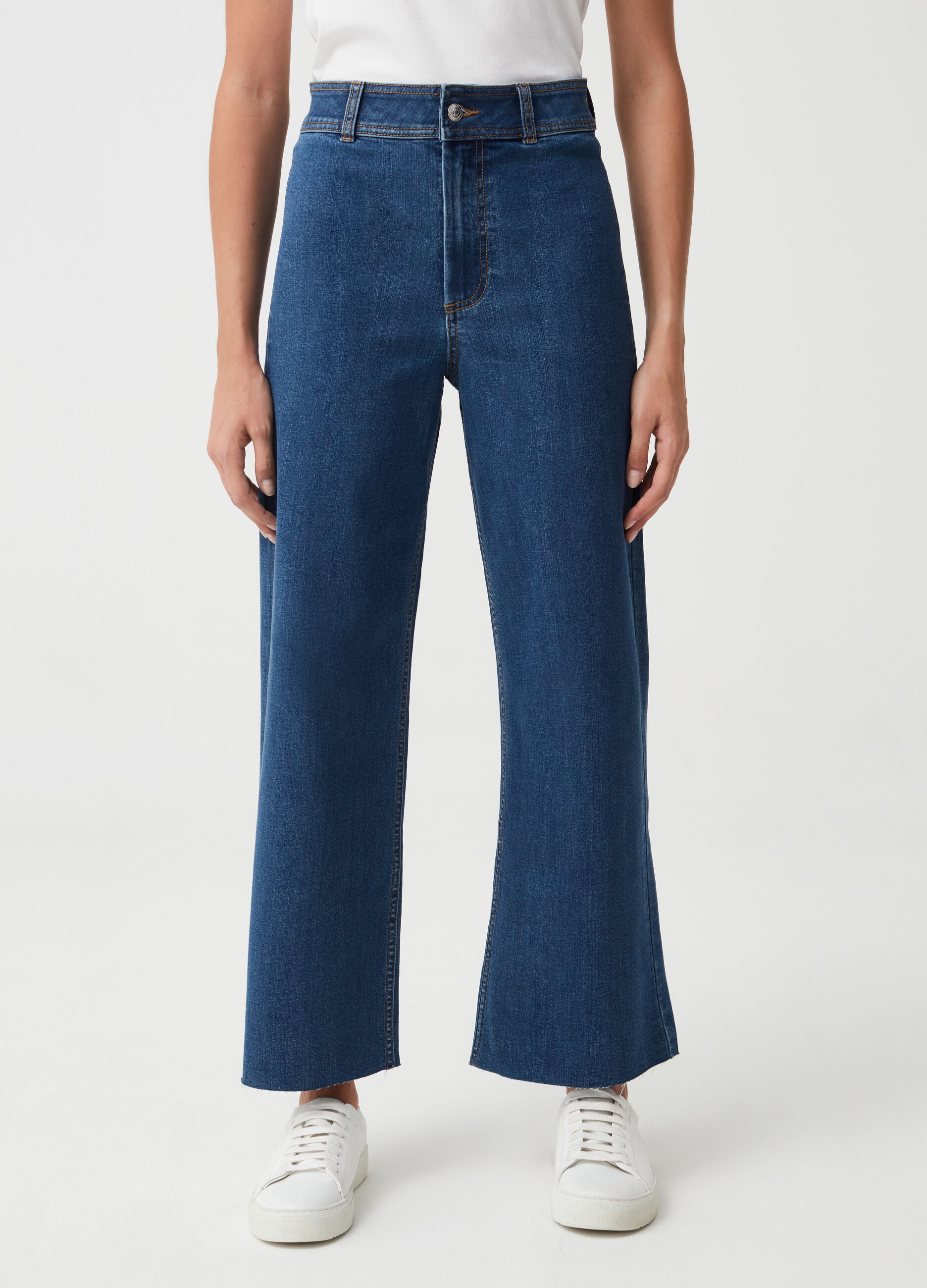 Wide-leg sailor jeans with raw edging