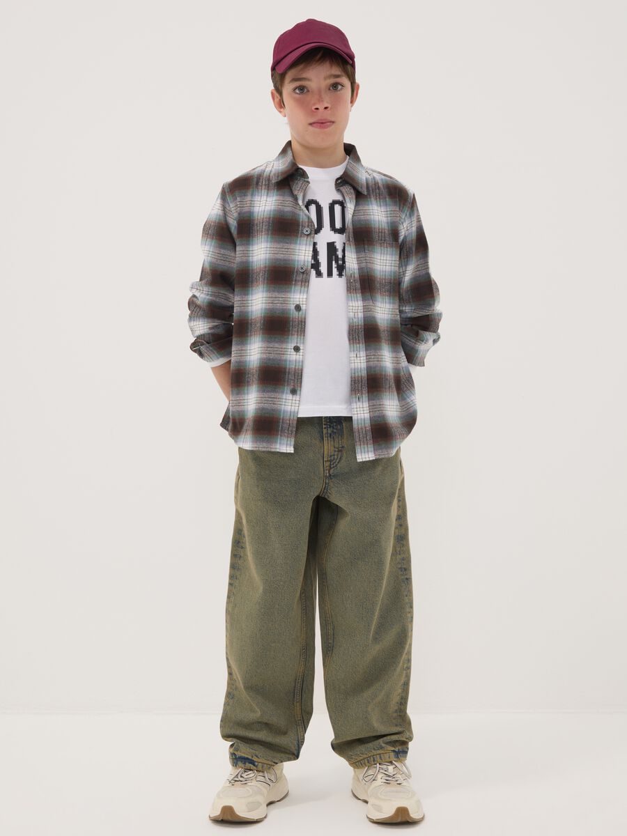 &Tau;&zeta;&iota;&nu; denim &alpha;&pi;ό 100% &beta;&alpha;&mu;&beta;ά&kappa;&iota;, skater &gamma;&rho;&alpha;&mu;&mu;ή_0